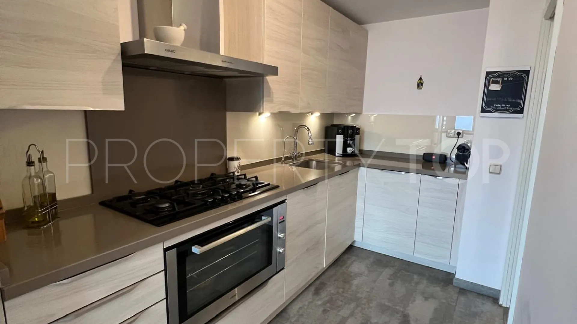 Ático en venta en Estepona Puerto