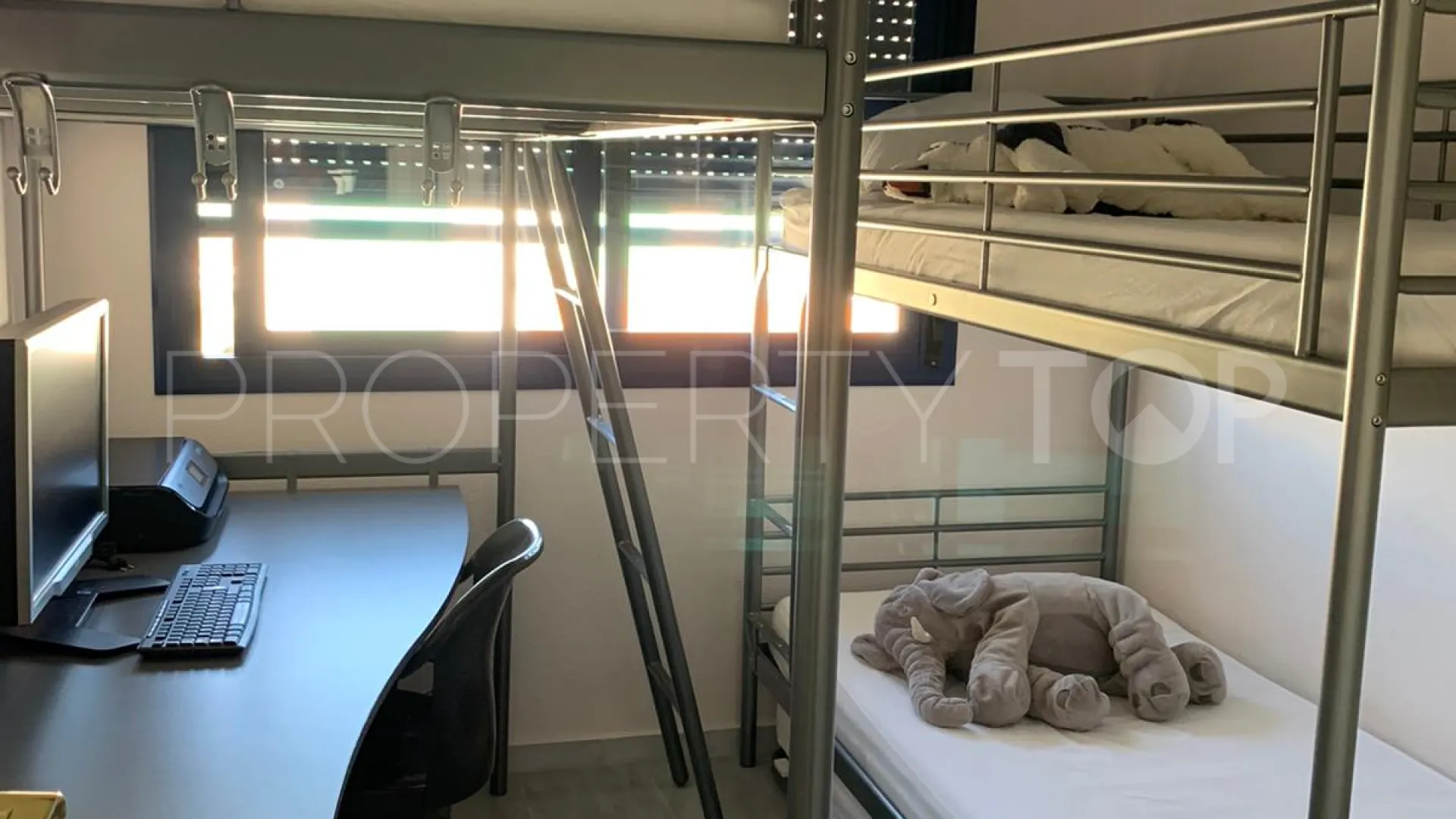 Ático en venta en Estepona Puerto