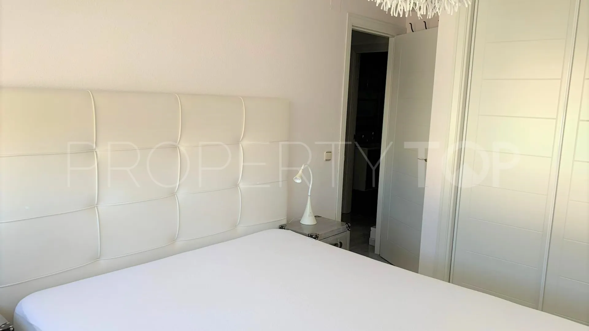 Ático en venta en Estepona Puerto