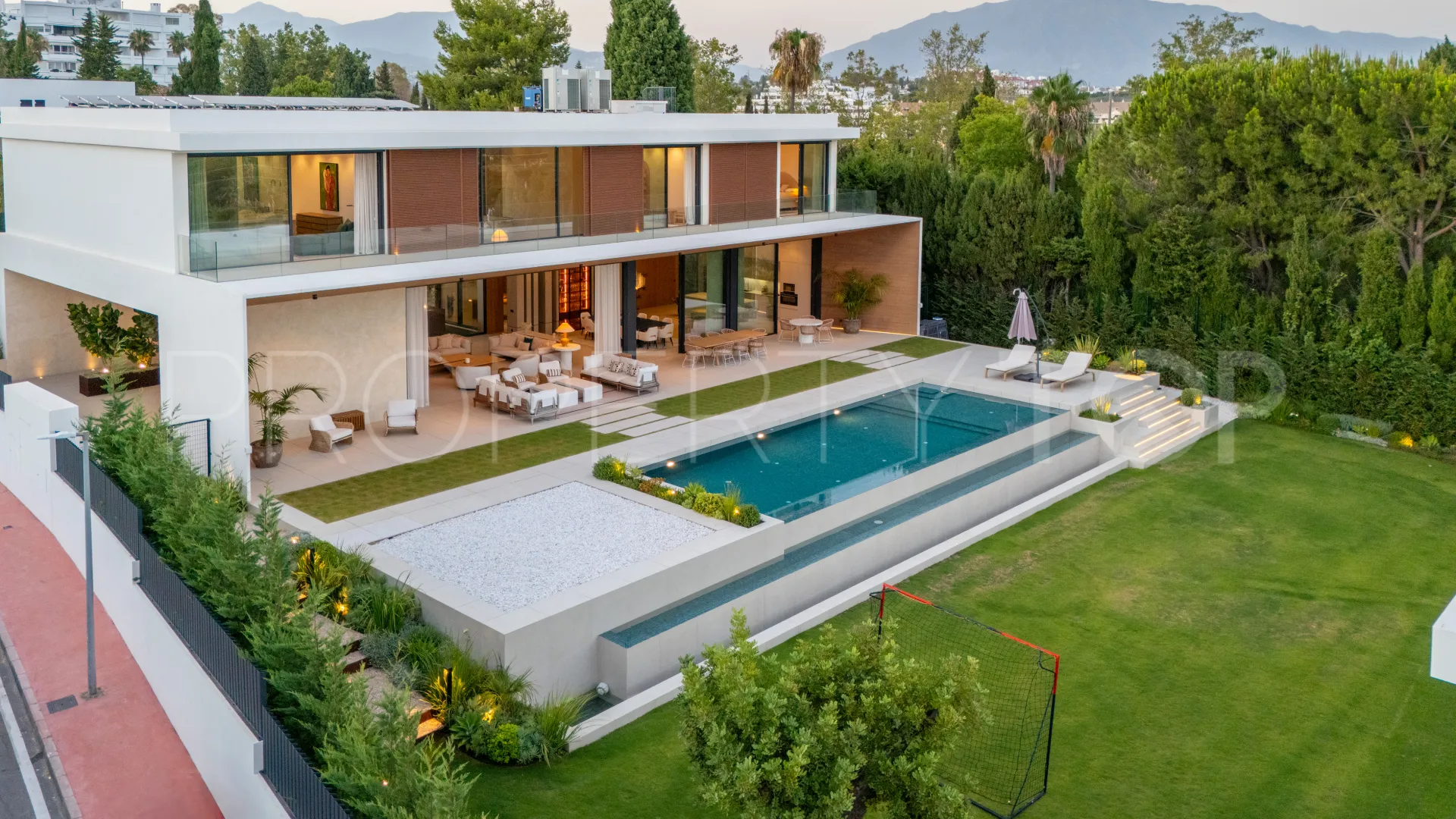 Guadalmina Alta, villa en venta