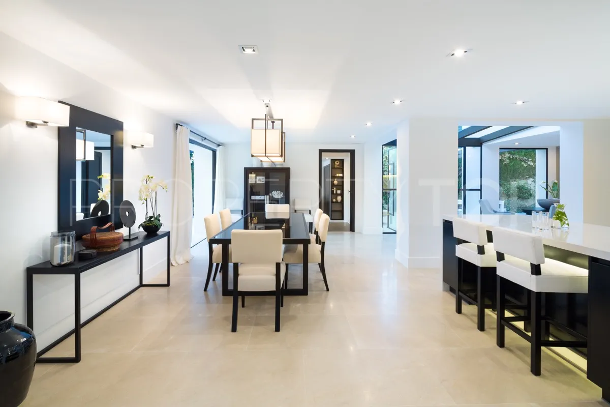 For sale villa with 5 bedrooms in Aloha