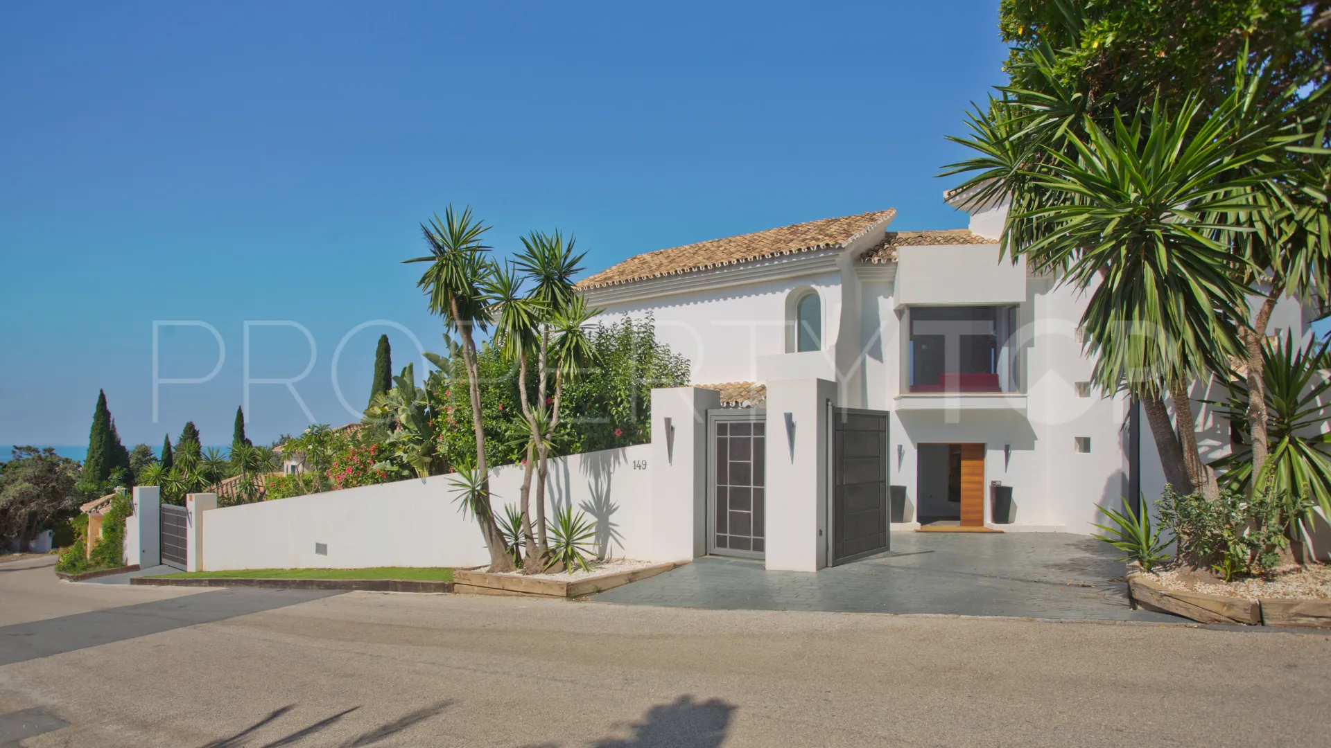 For sale villa in Hacienda las Chapas