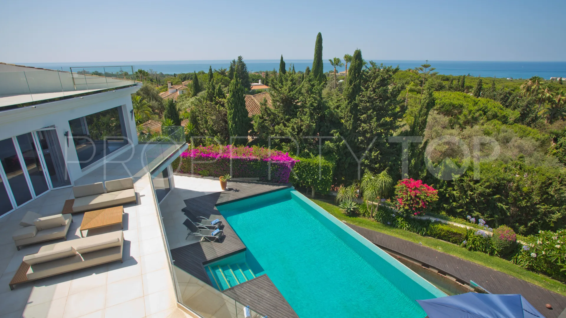 For sale villa in Hacienda las Chapas