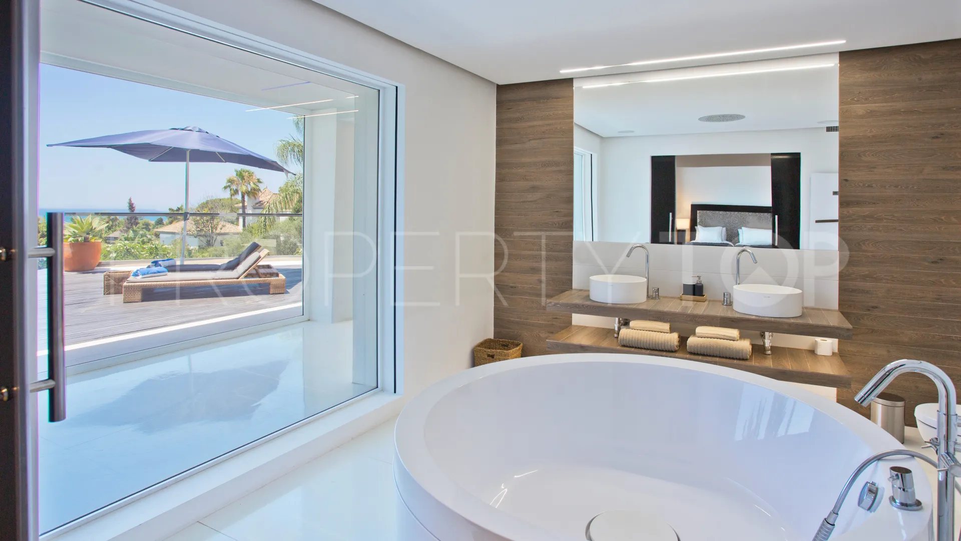 For sale villa in Hacienda las Chapas