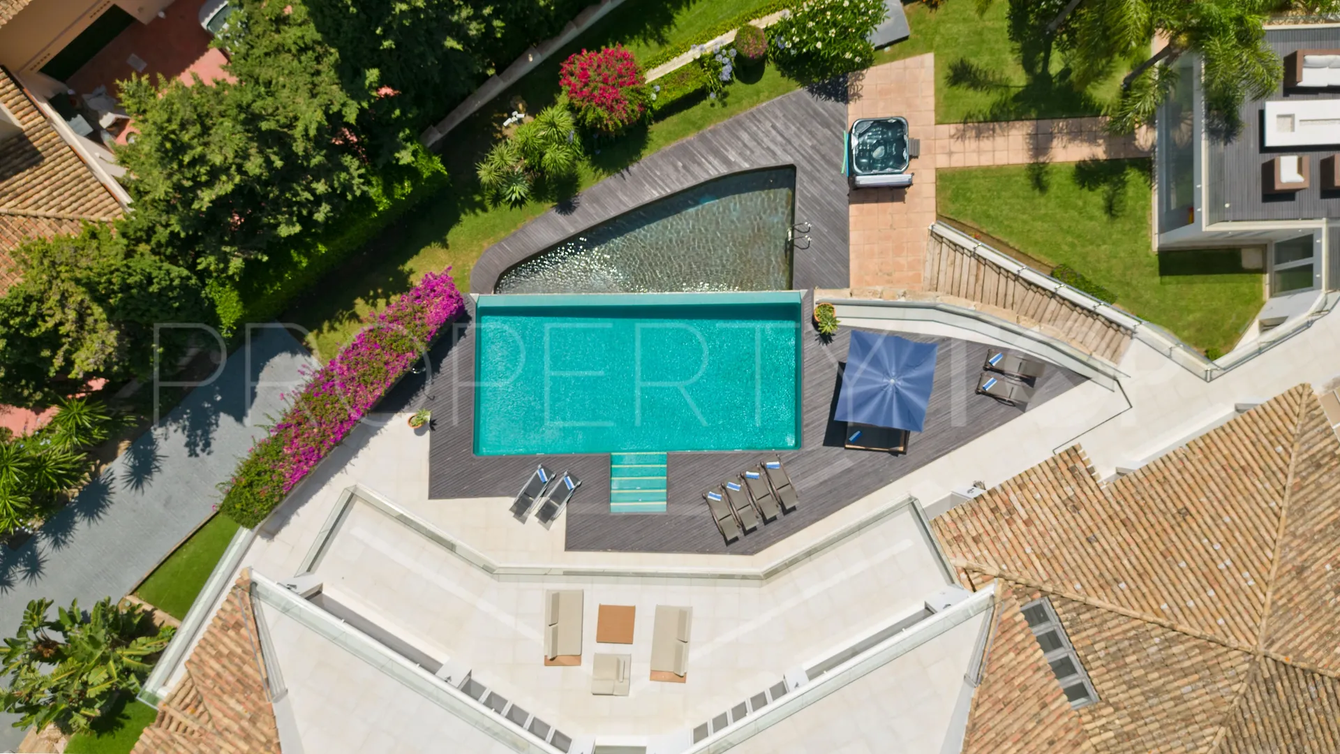 For sale villa in Hacienda las Chapas