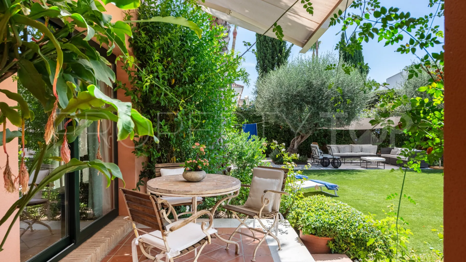 Villa with 5 bedrooms for sale in Altos de Puente Romano