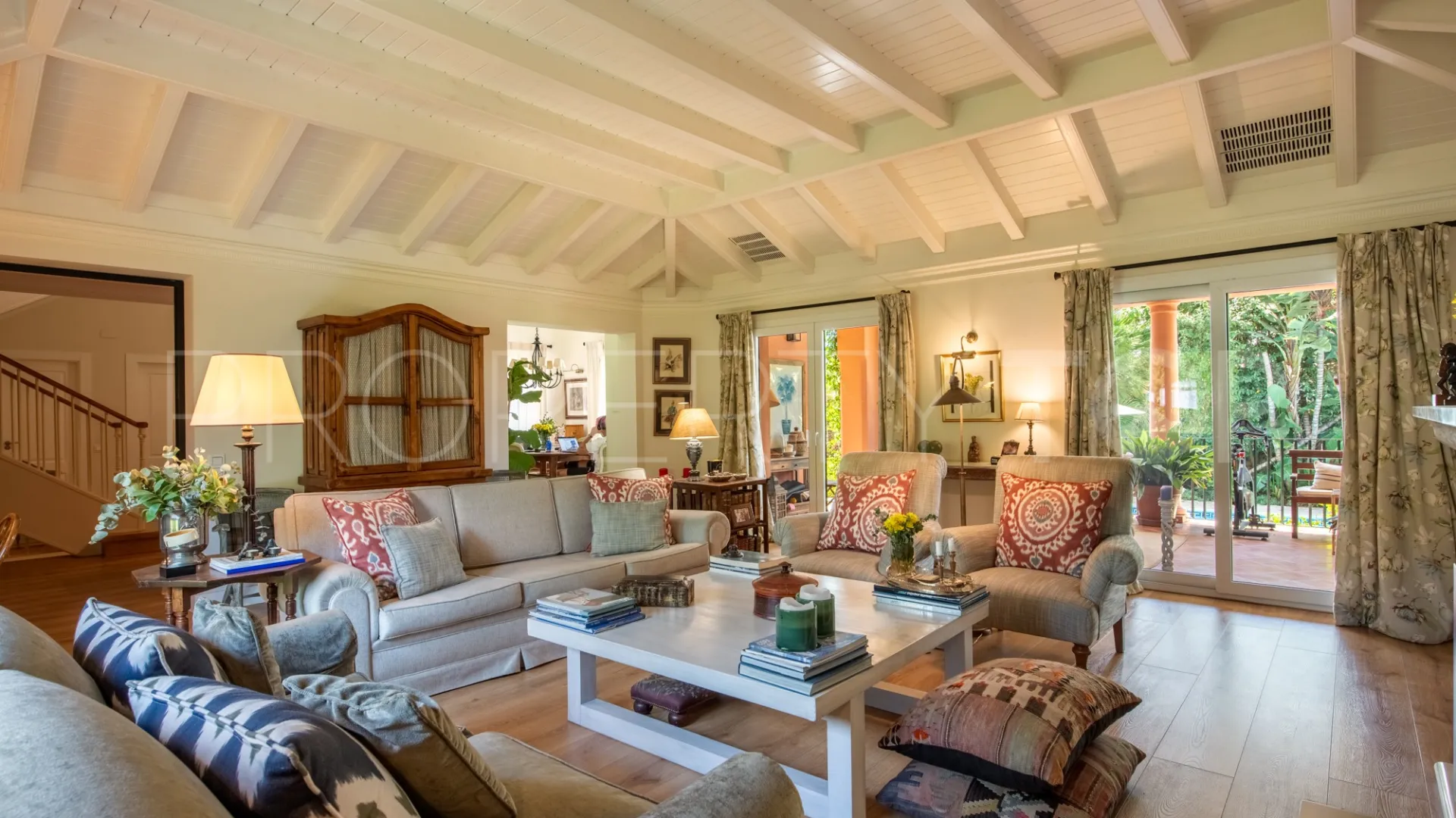 Villa with 5 bedrooms for sale in Altos de Puente Romano