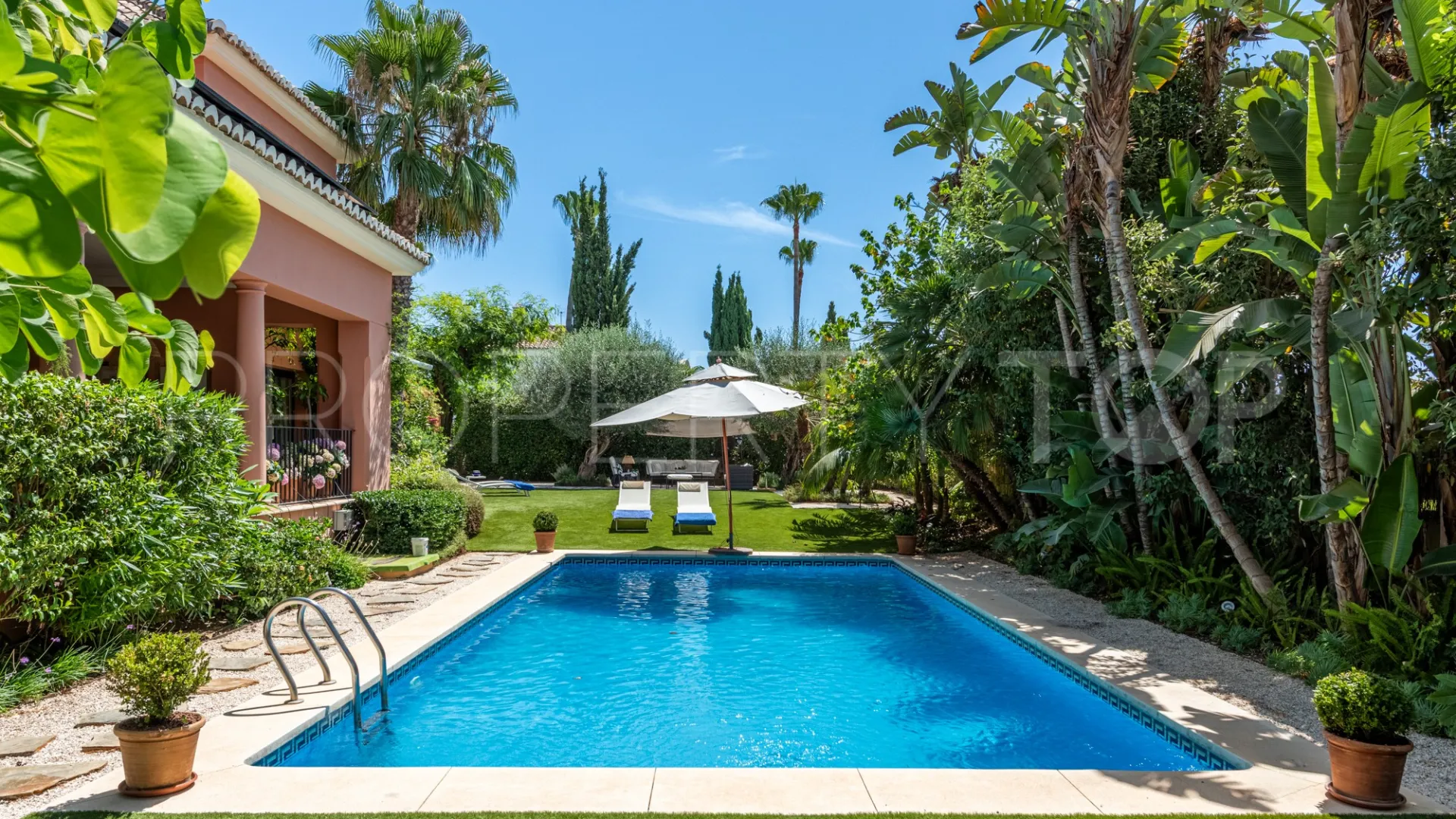 Villa with 5 bedrooms for sale in Altos de Puente Romano