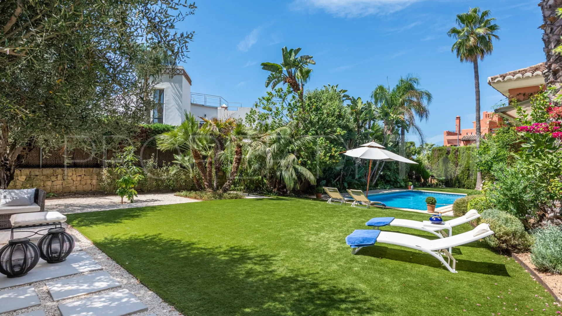 Villa with 5 bedrooms for sale in Altos de Puente Romano