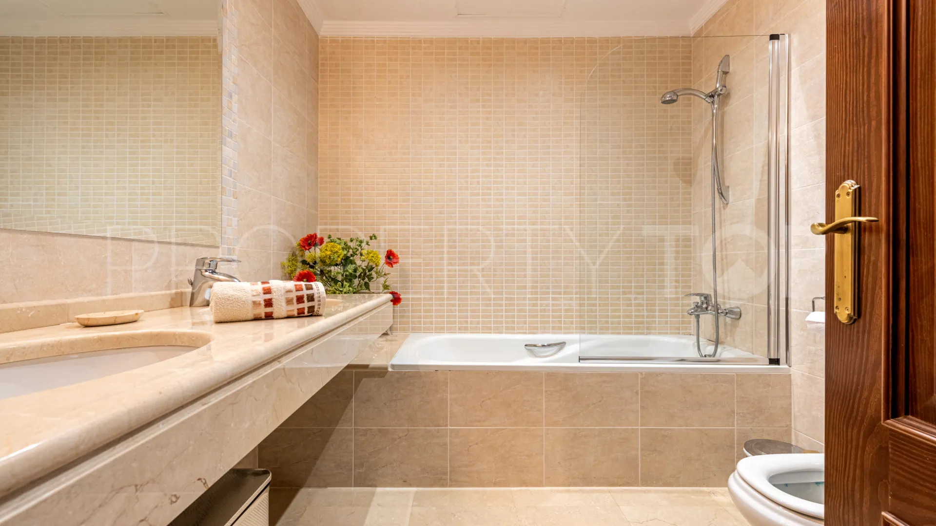 Se vende villa en La Cala Golf Resort de 4 dormitorios