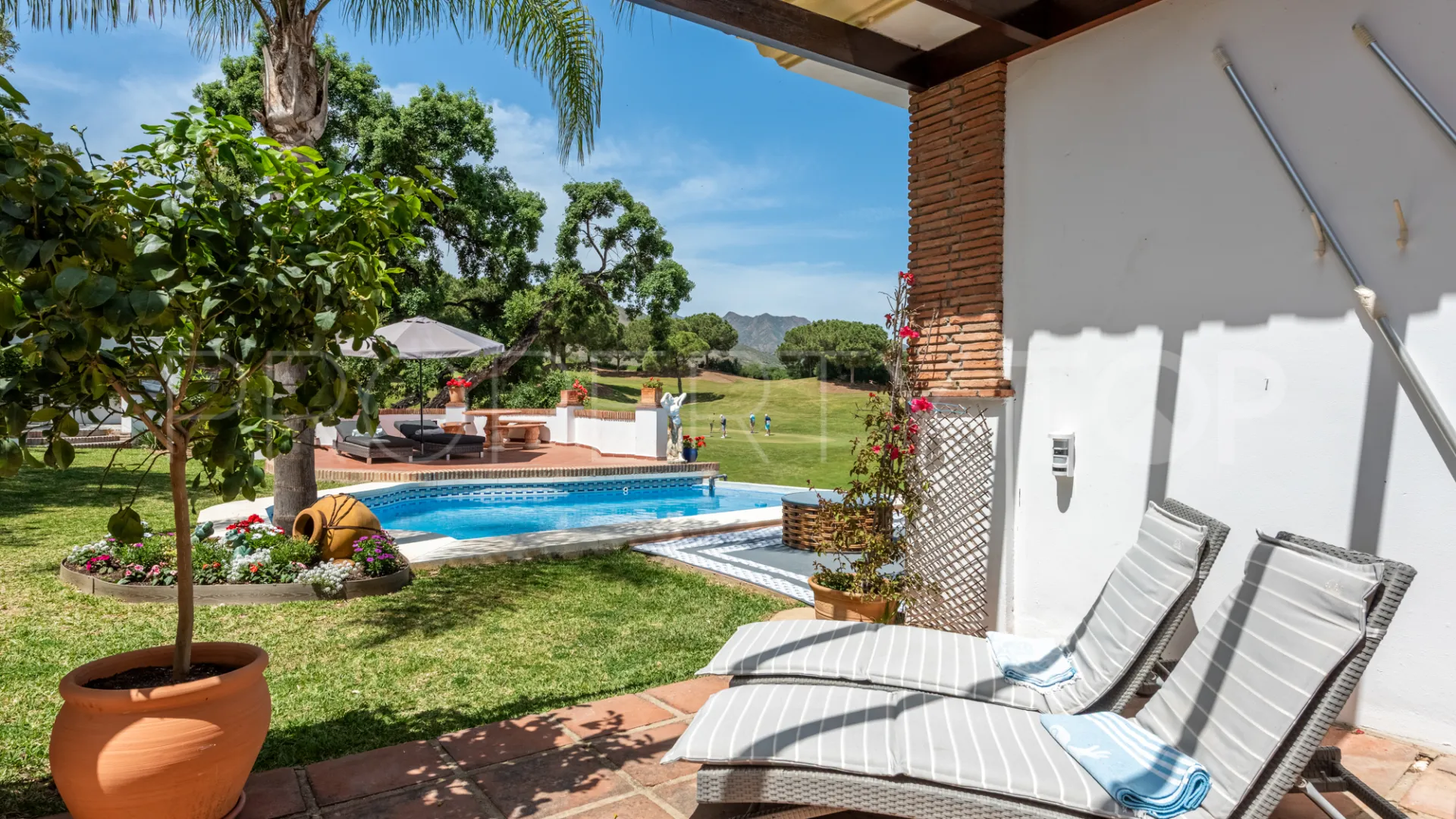 Se vende villa en La Cala Golf Resort de 4 dormitorios