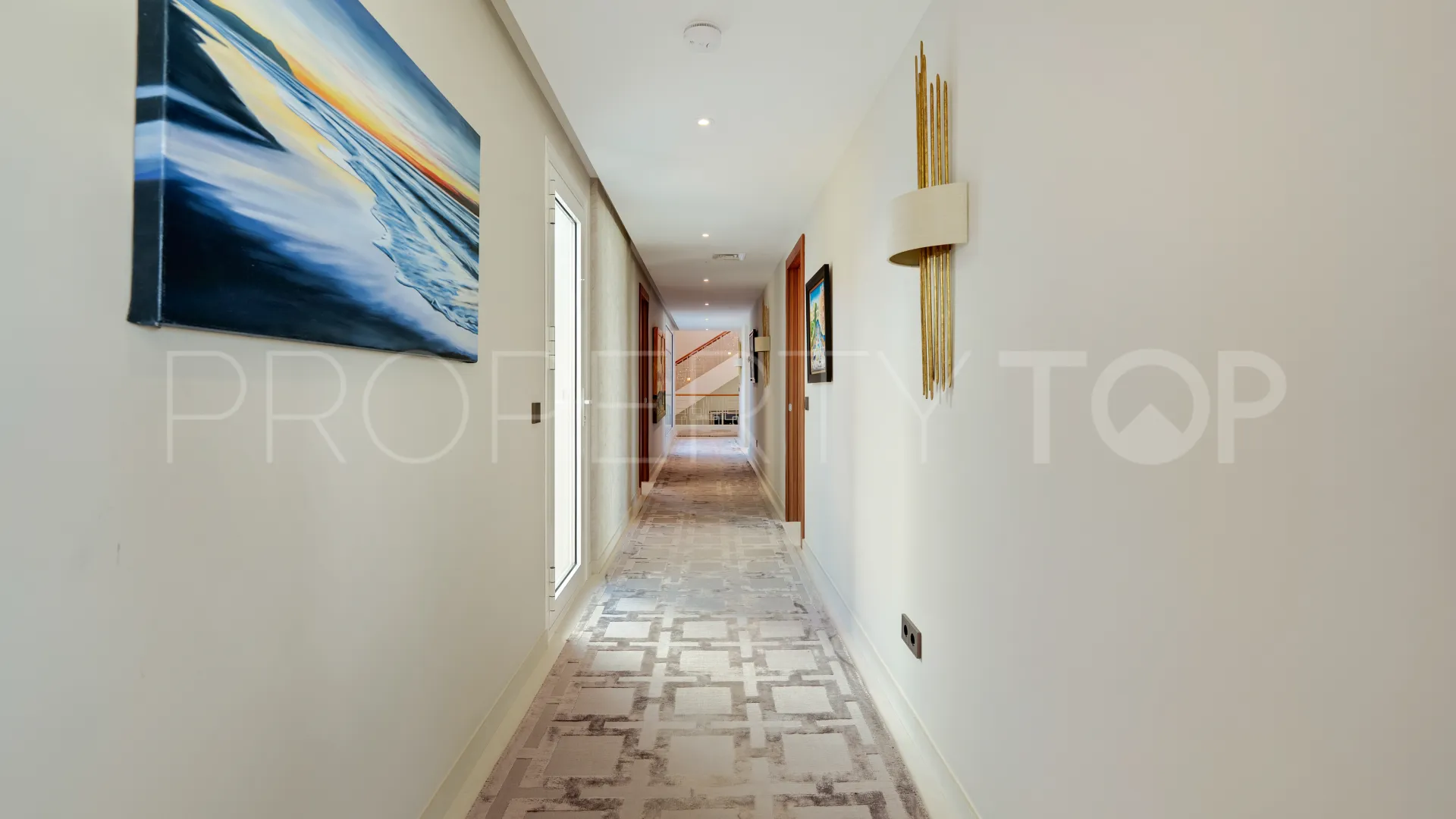 For sale villa with 9 bedrooms in Benahavis