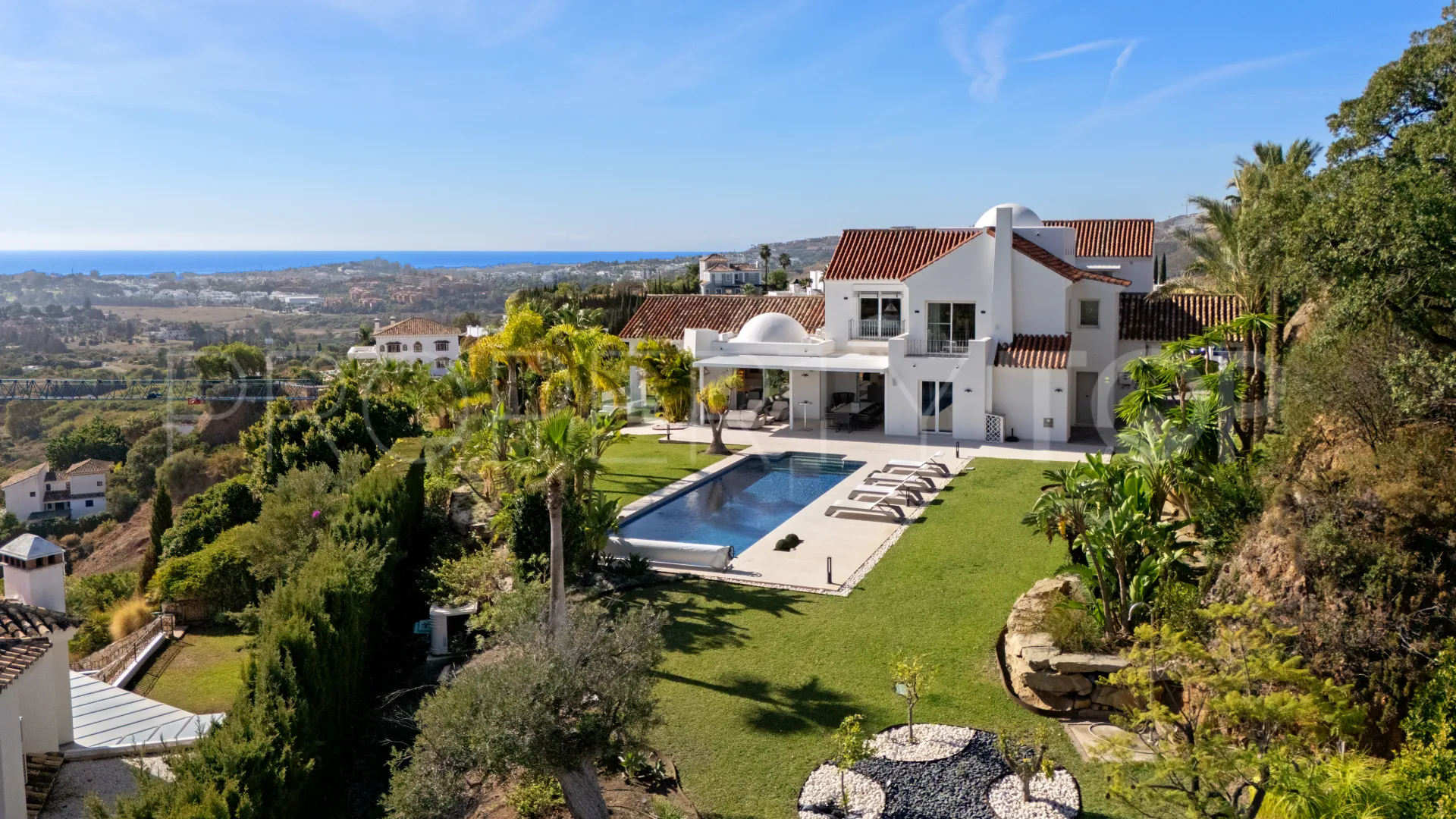 For sale villa with 9 bedrooms in Benahavis