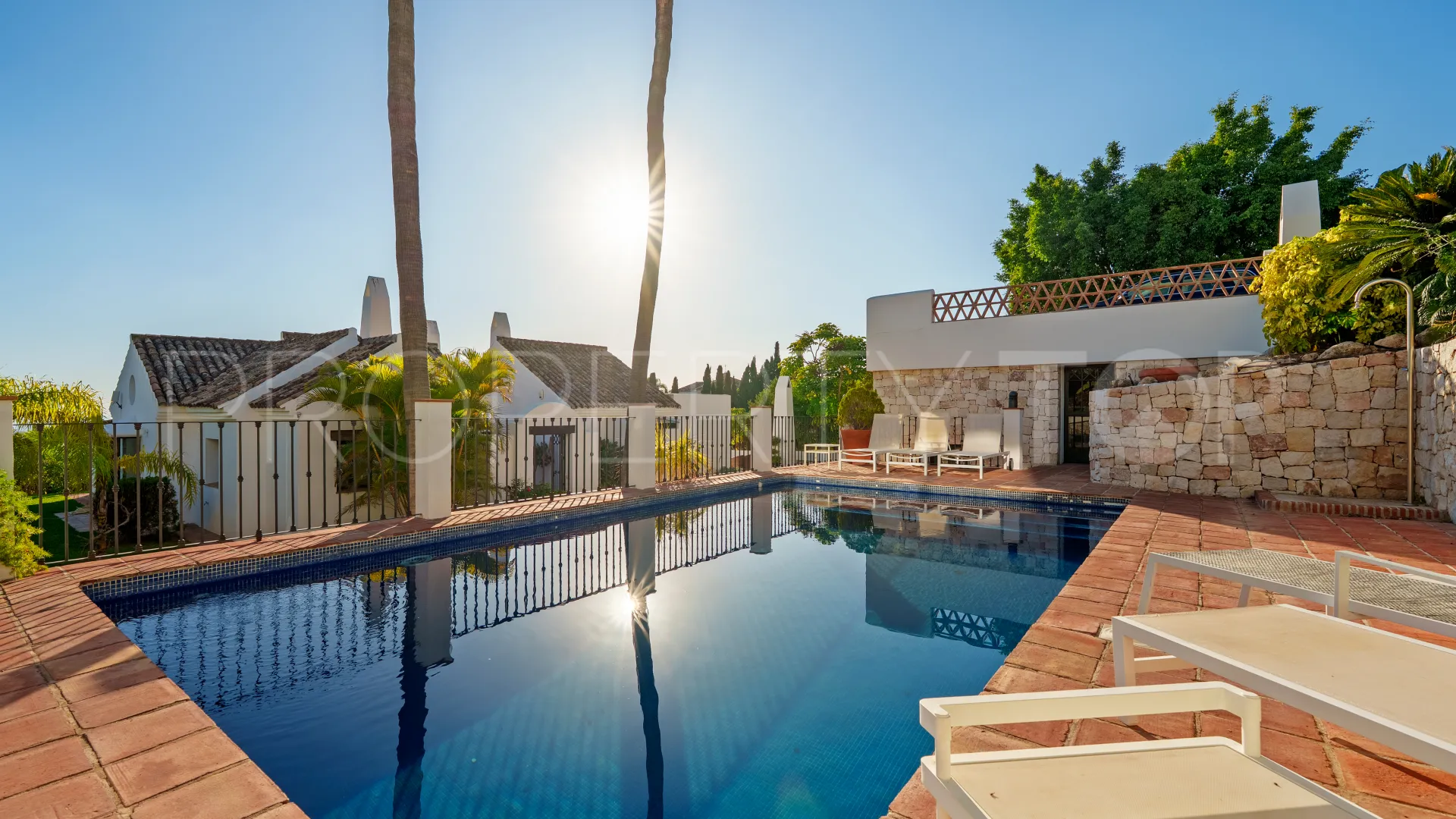 For sale villa with 9 bedrooms in Benahavis