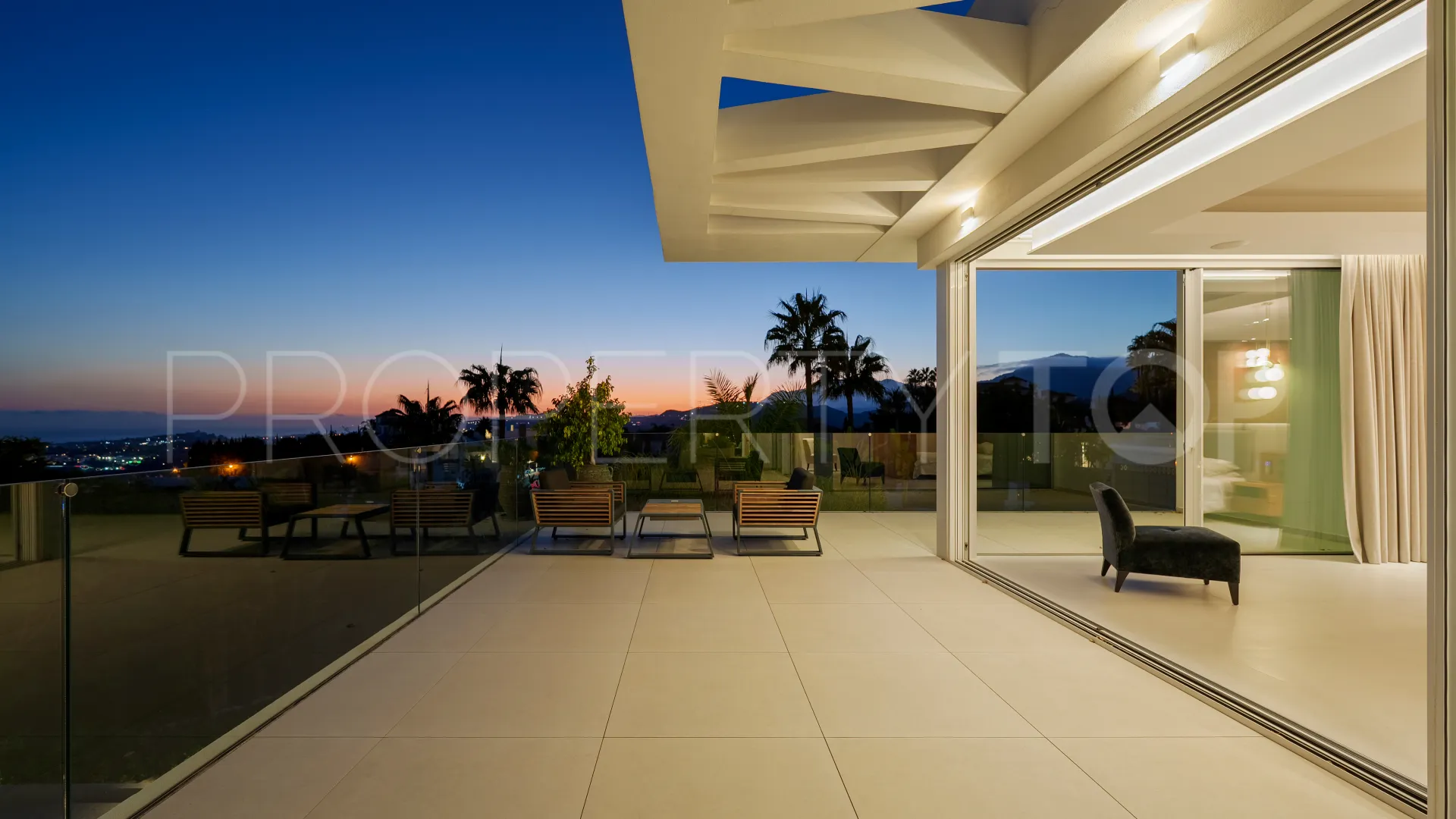 For sale villa with 9 bedrooms in Benahavis
