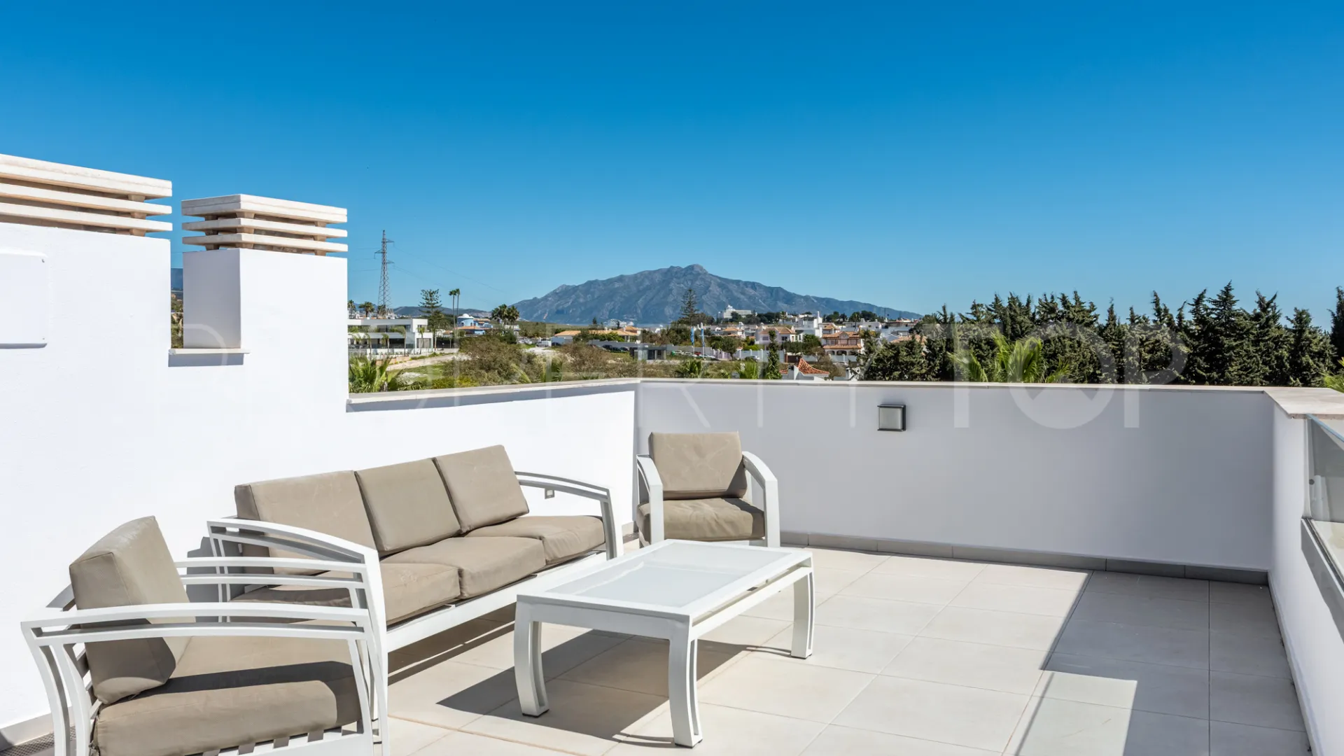 Comprar pareado en Los Miradores del Sol con 4 dormitorios