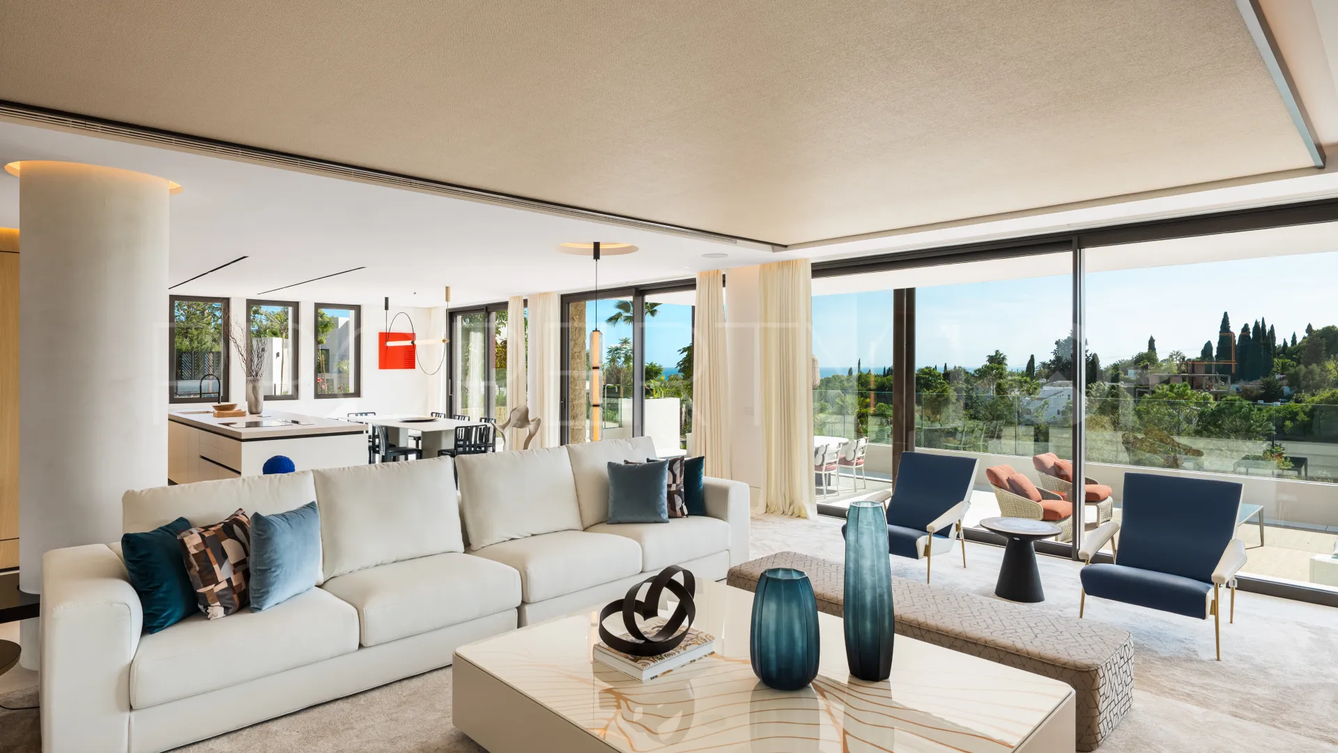 For sale 5 bedrooms villa in Marbella Hill Club