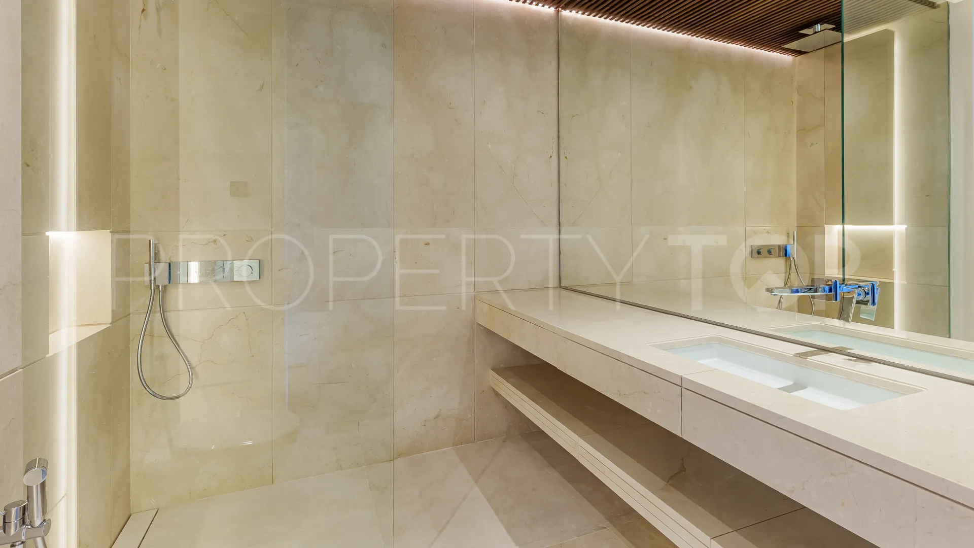 Villa con 6 dormitorios en venta en La Quinta