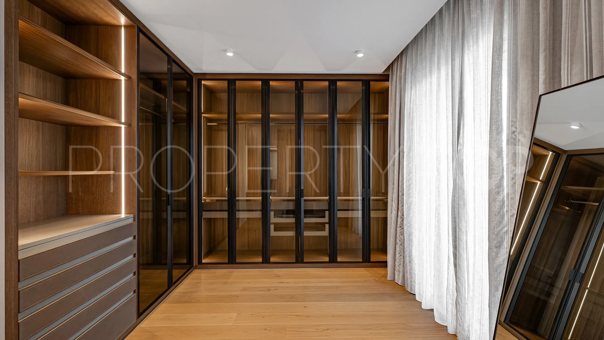 Buy apartment with 3 bedrooms in Las Dunas Park