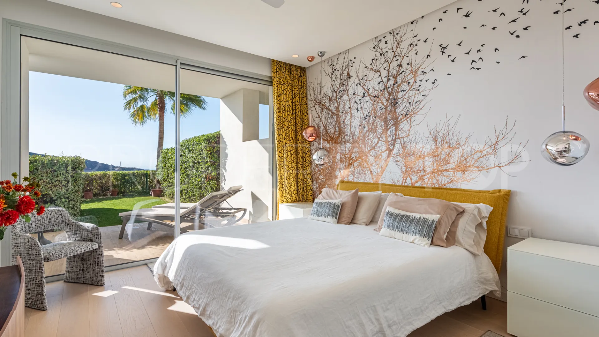 Buy ground floor duplex with 3 bedrooms in Marbella Club Hills