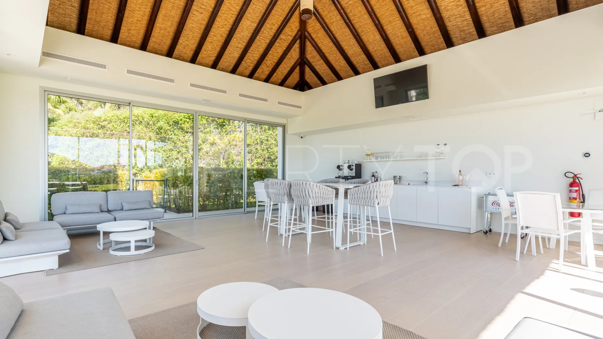 Buy ground floor duplex with 3 bedrooms in Marbella Club Hills