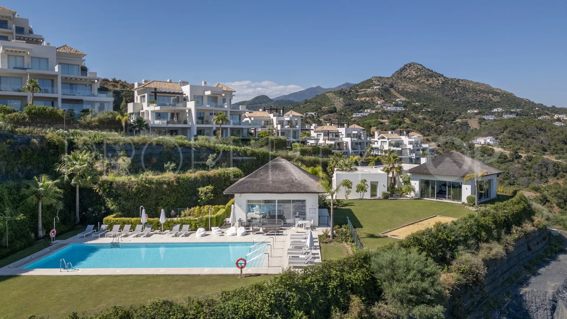 Buy ground floor duplex with 3 bedrooms in Marbella Club Hills