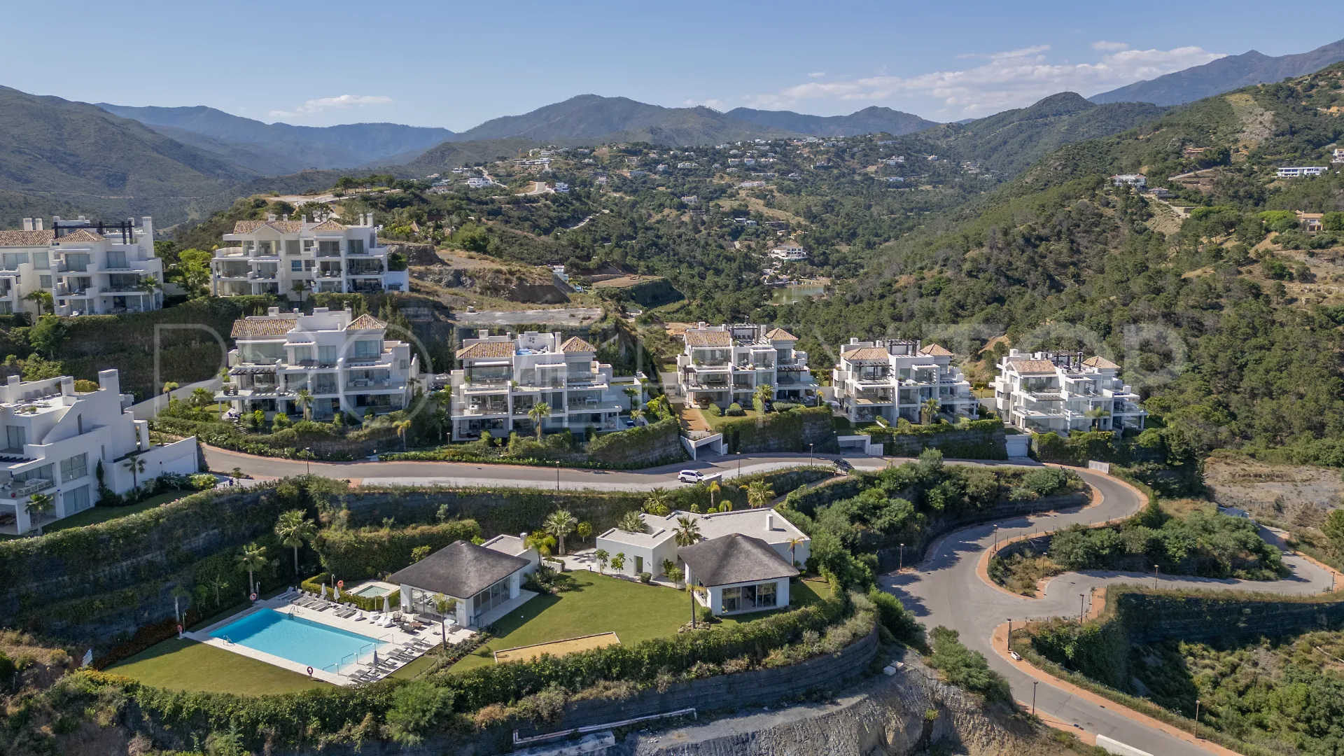 Buy ground floor duplex with 3 bedrooms in Marbella Club Hills