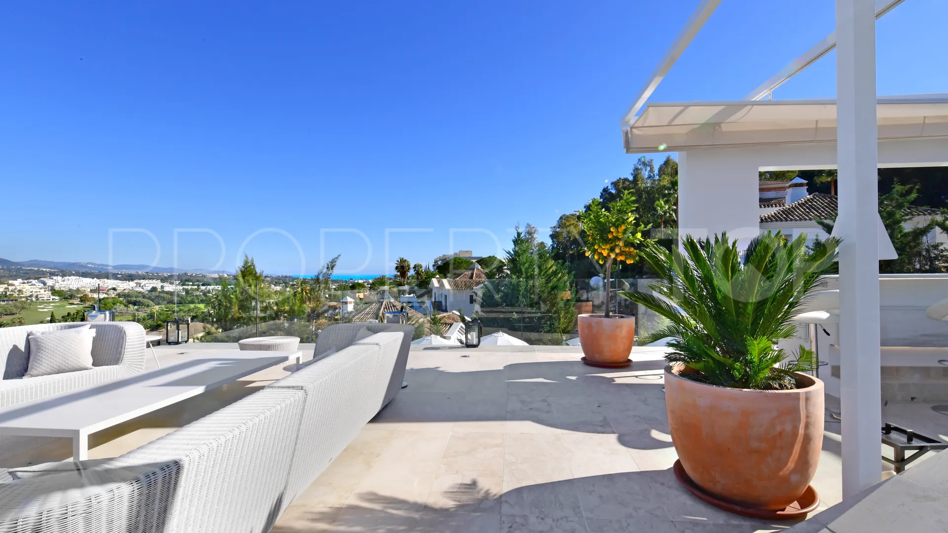 Villa with 7 bedrooms for sale in Nueva Andalucia