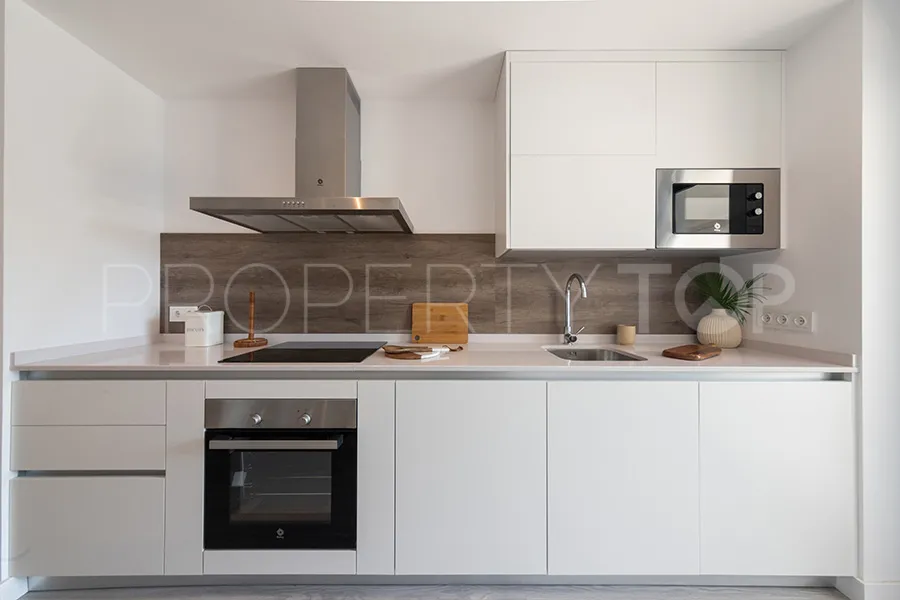 Apartment with 2 bedrooms for sale in Estepona Centre