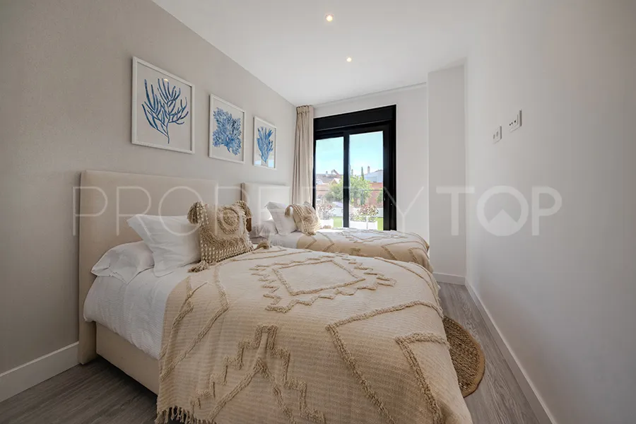 Apartment with 2 bedrooms for sale in Estepona Centre