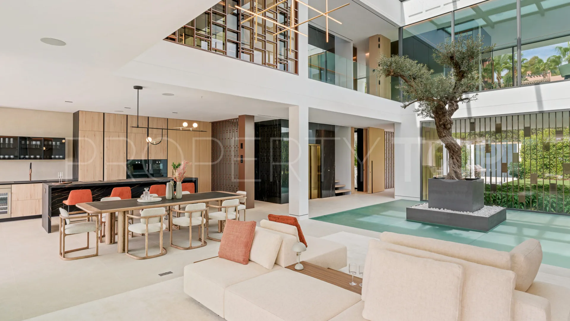 5 bedrooms Marbella Golden Mile villa for sale