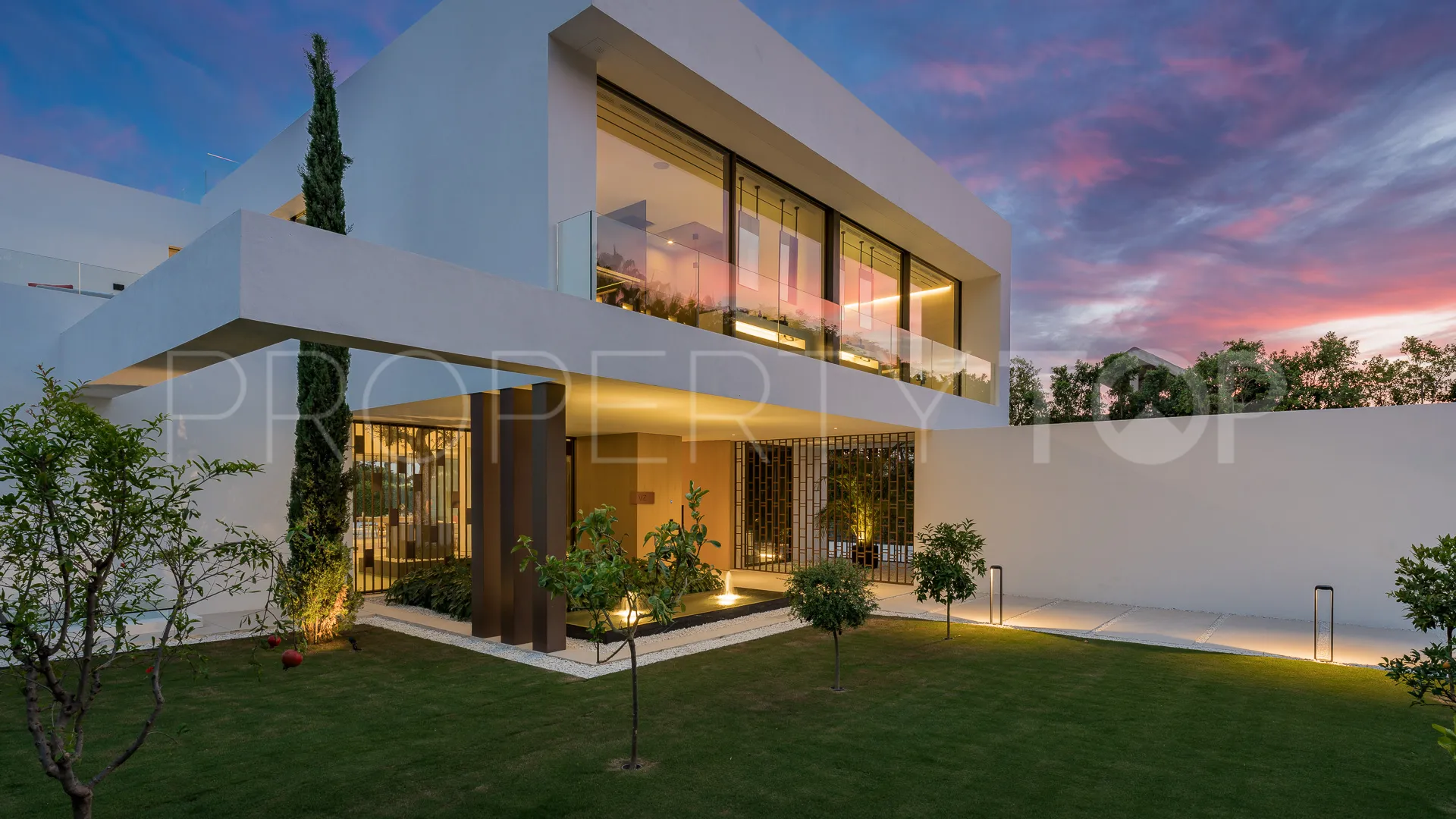 5 bedrooms Marbella Golden Mile villa for sale