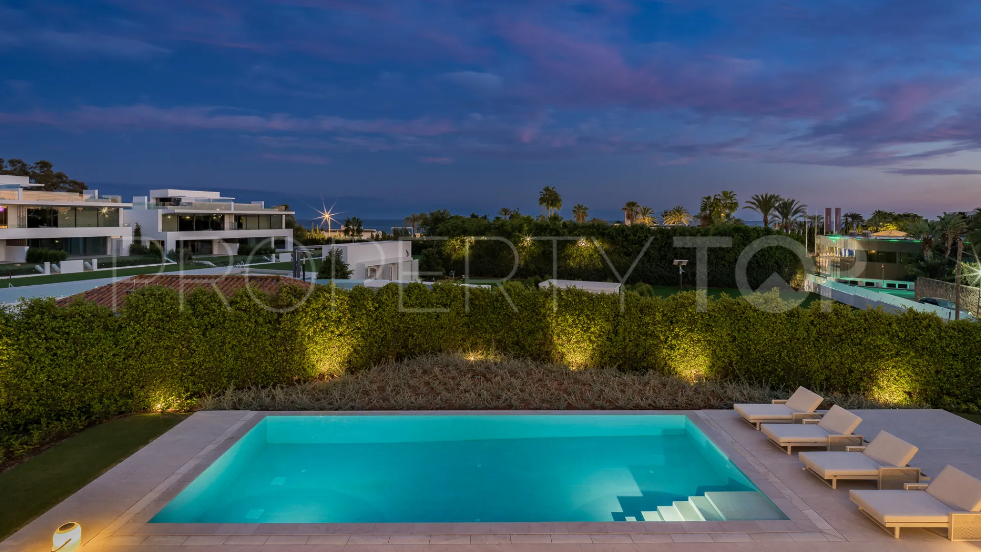 5 bedrooms Marbella Golden Mile villa for sale