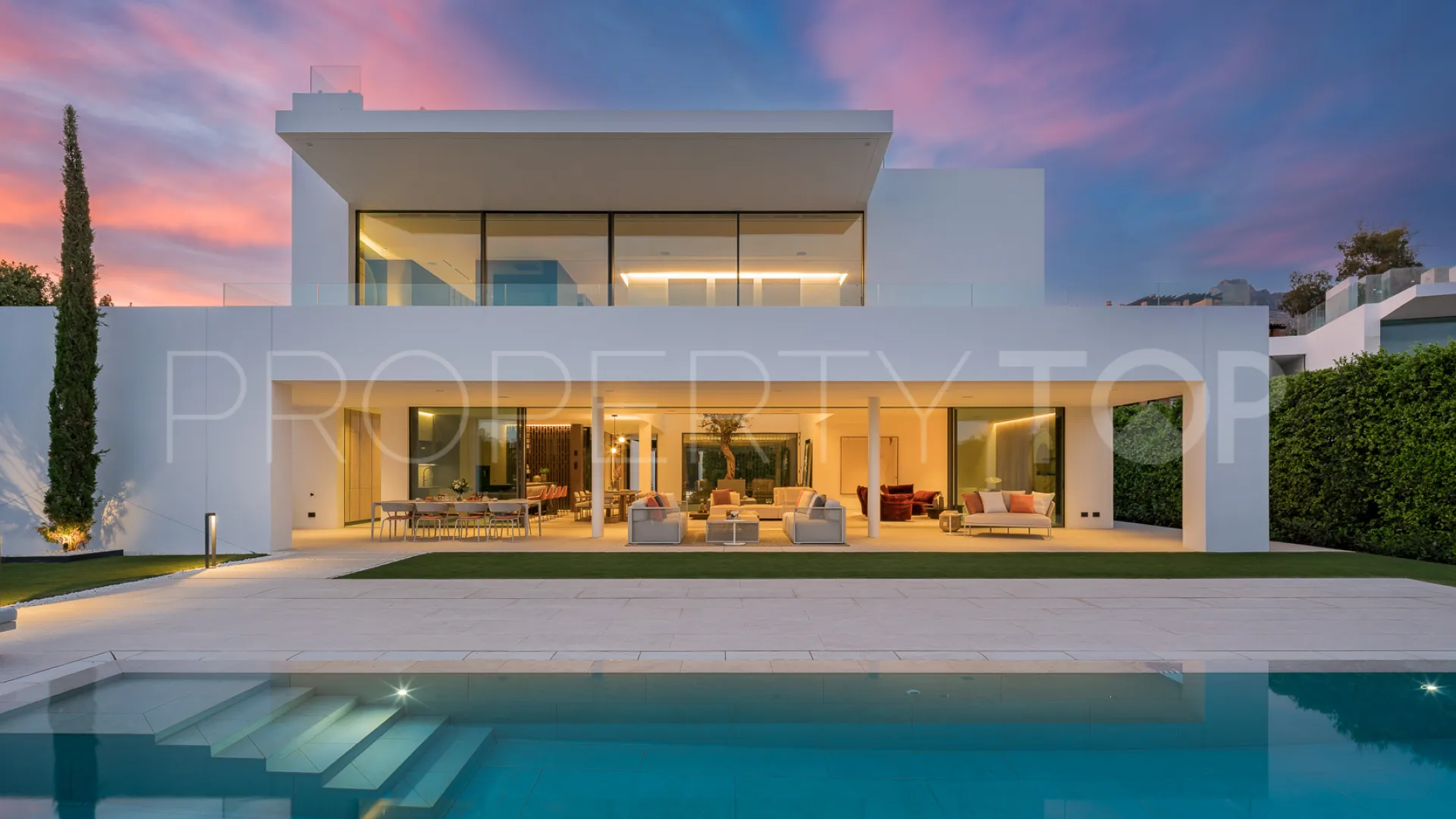 5 bedrooms Marbella Golden Mile villa for sale