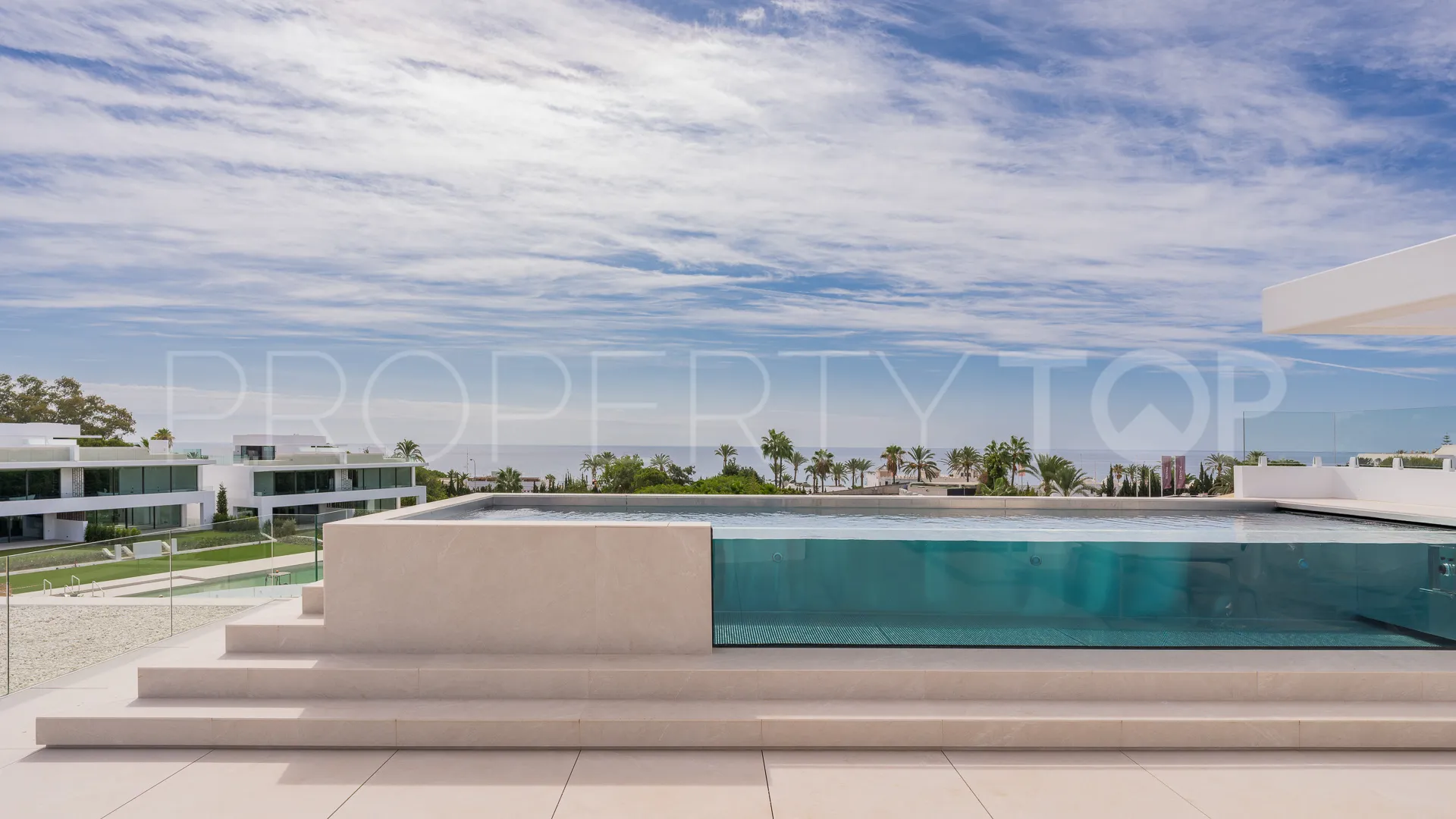 5 bedrooms Marbella Golden Mile villa for sale