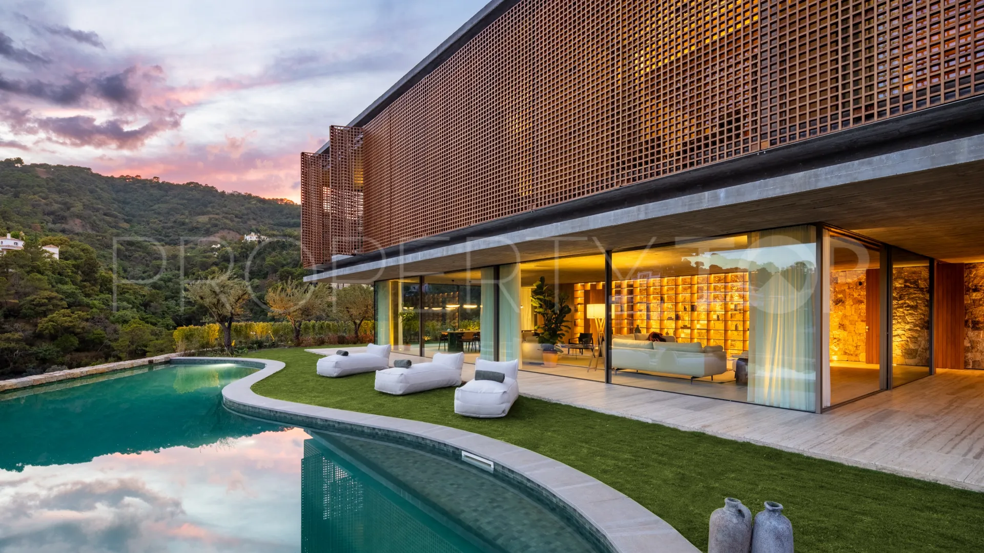 Villa for sale in El Madroñal
