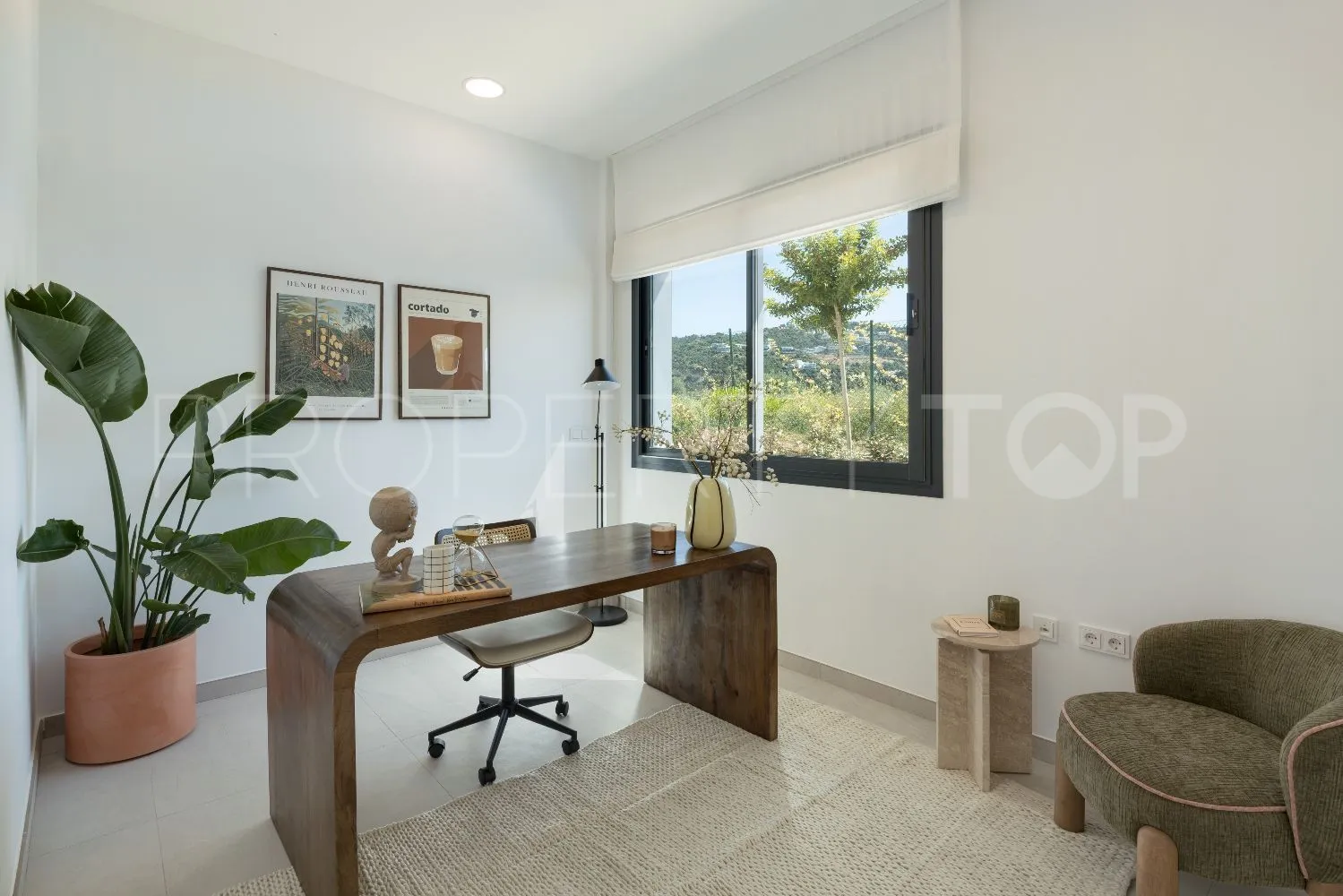 4 bedrooms semi detached villa for sale in Rio Real