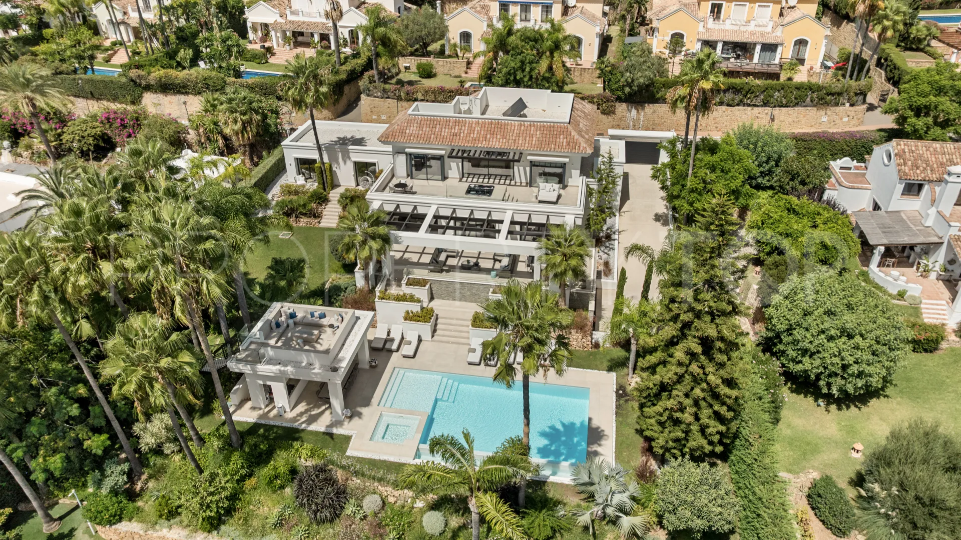 Villa for sale in El Paraiso