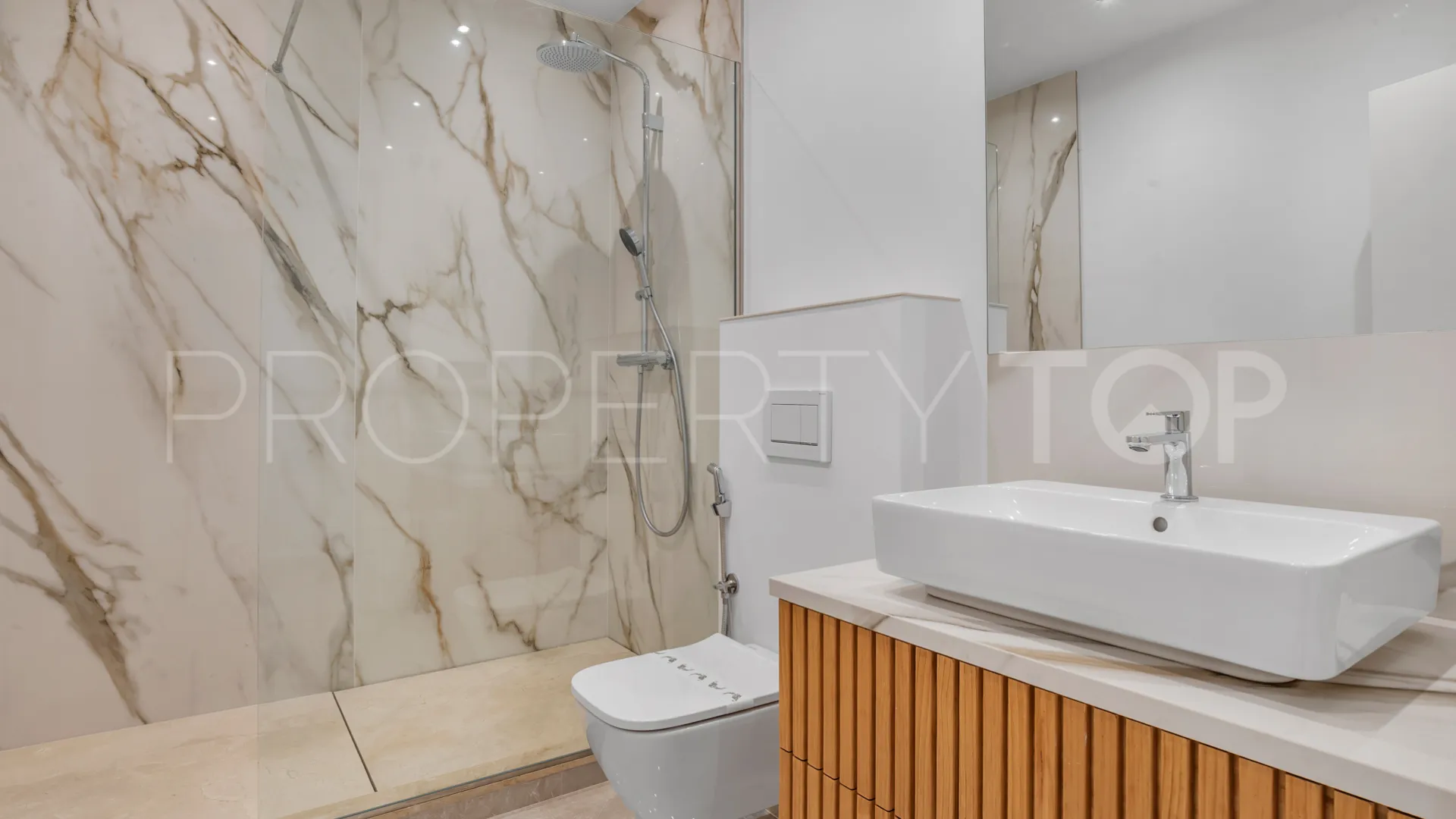 Villa for sale in El Madroñal
