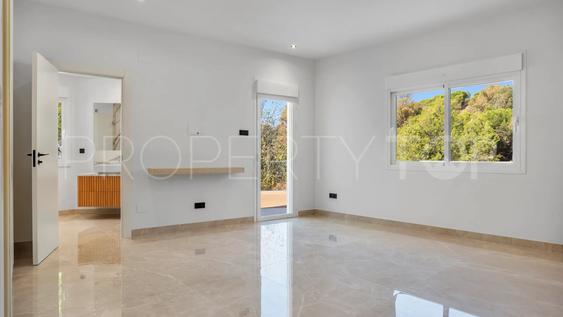 Villa for sale in El Madroñal