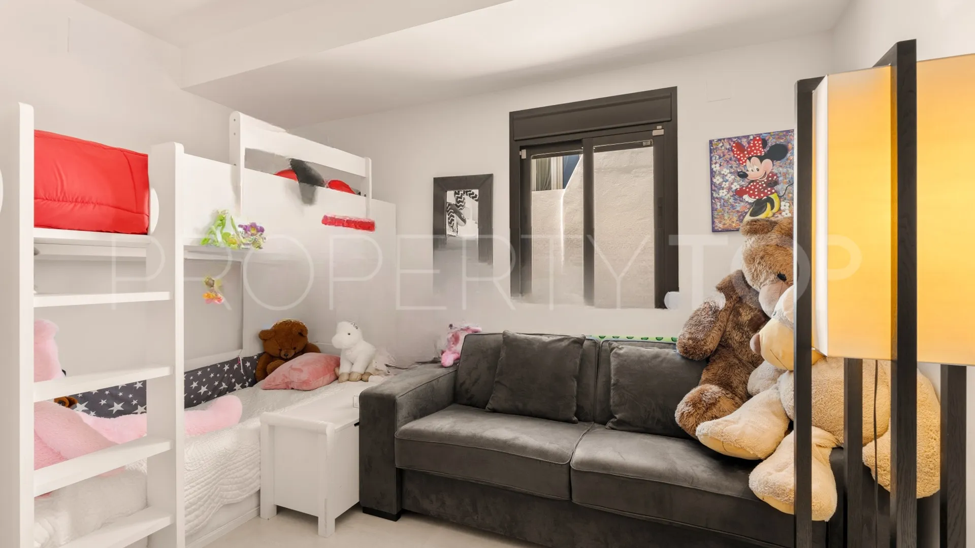 Villa en venta con 3 dormitorios en Nagüeles