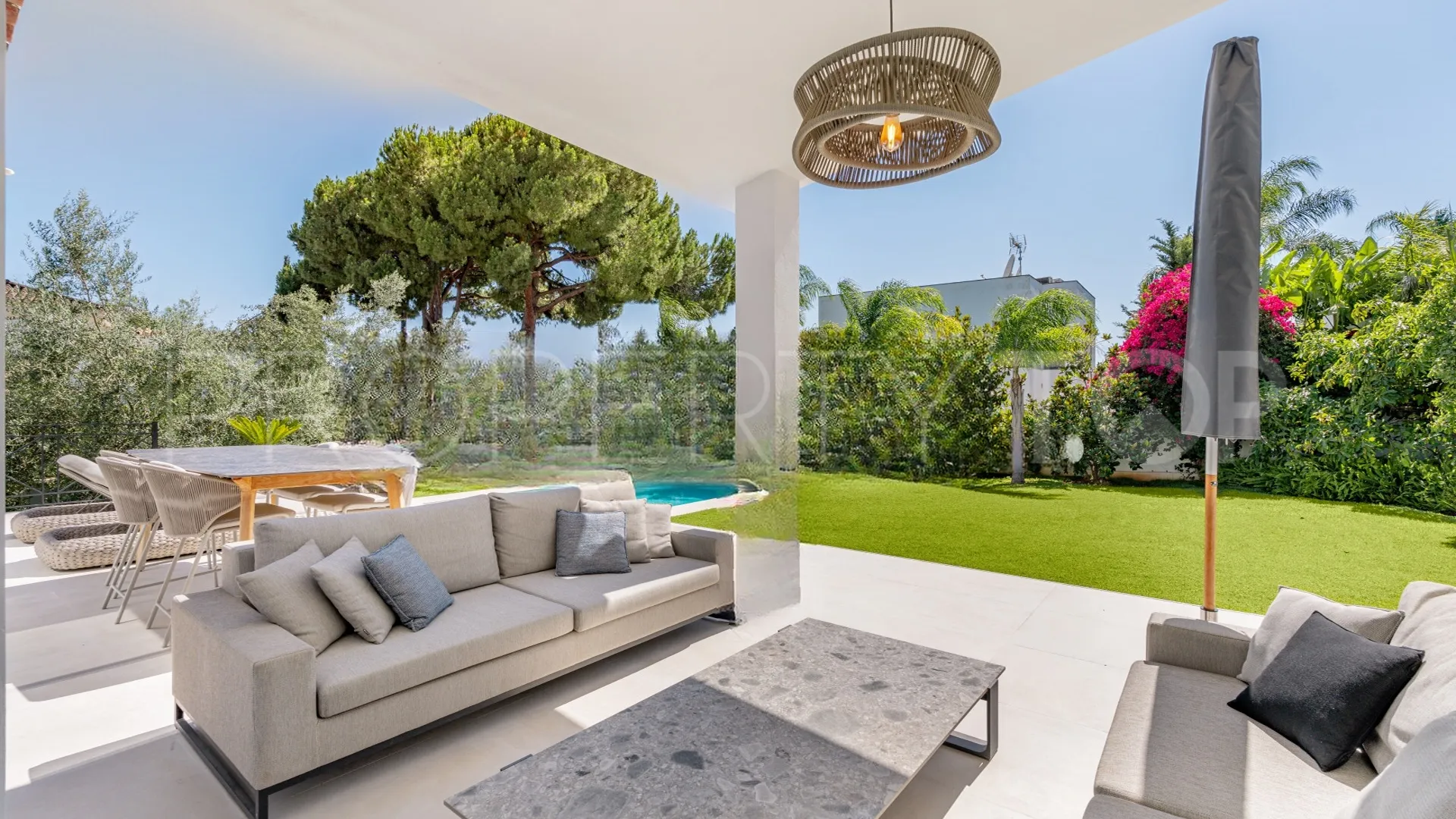 Villa en venta con 3 dormitorios en Nagüeles