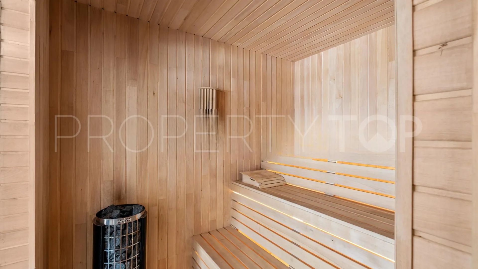 Comprar villa en Benahavis de 6 dormitorios