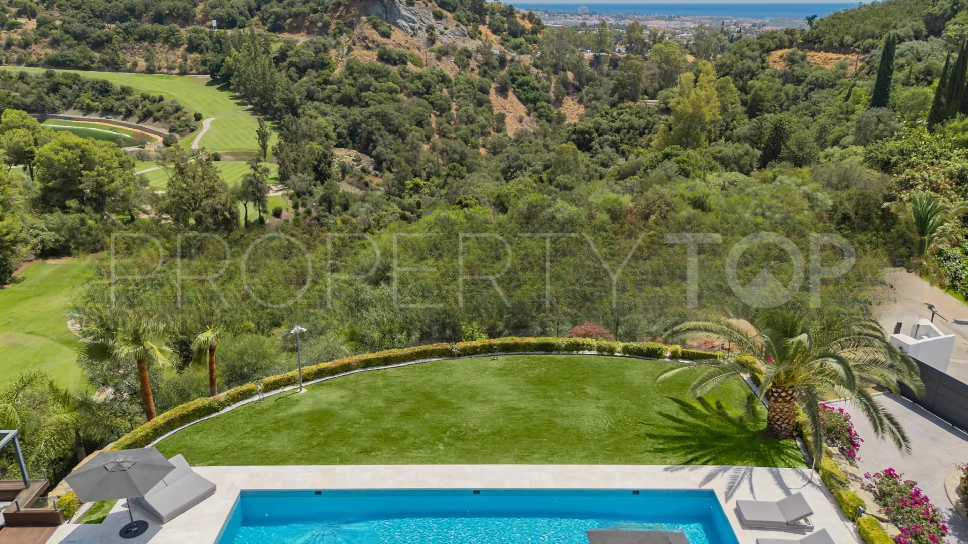 Comprar villa en Benahavis de 6 dormitorios