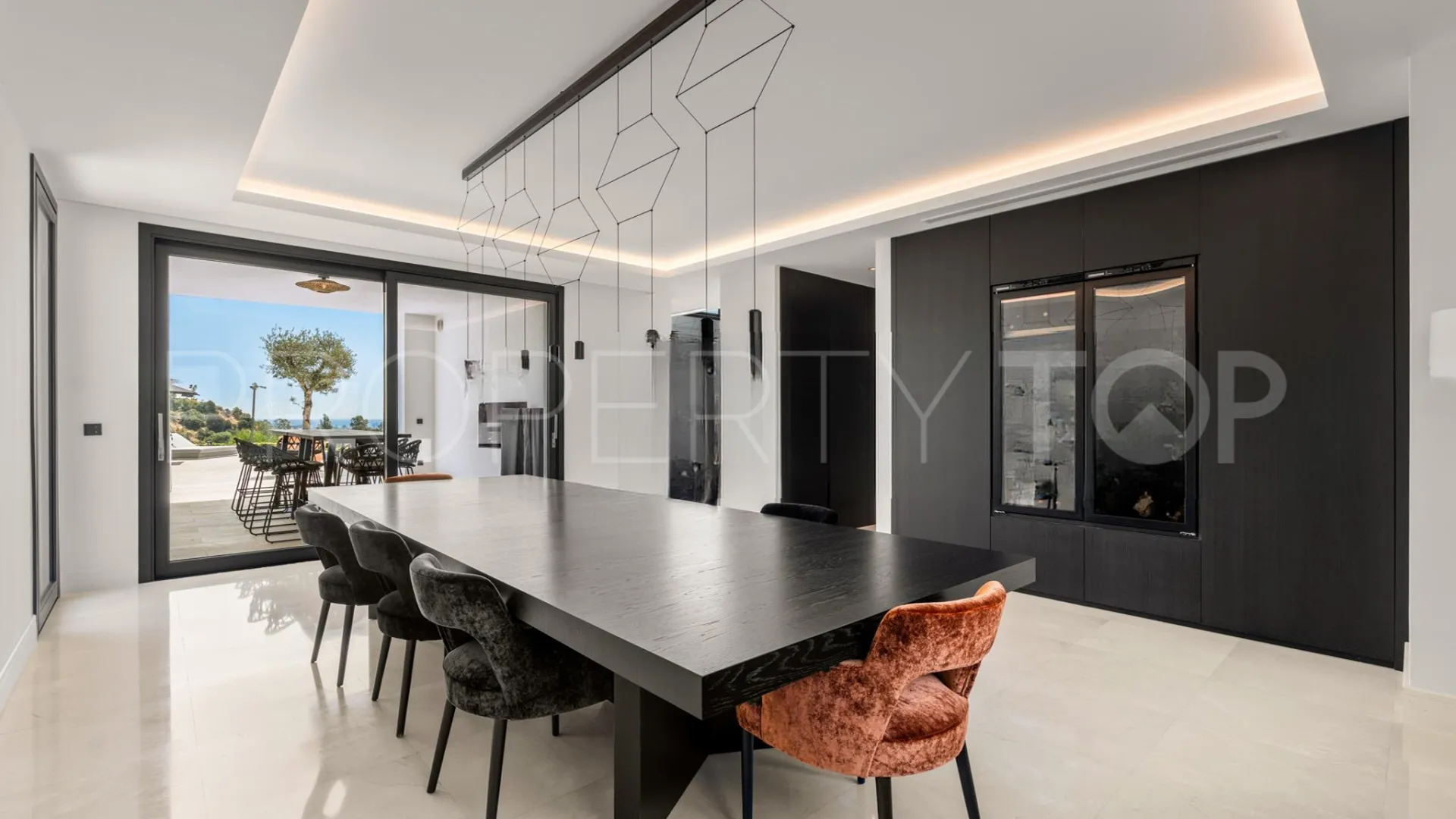 Comprar villa en Benahavis de 6 dormitorios