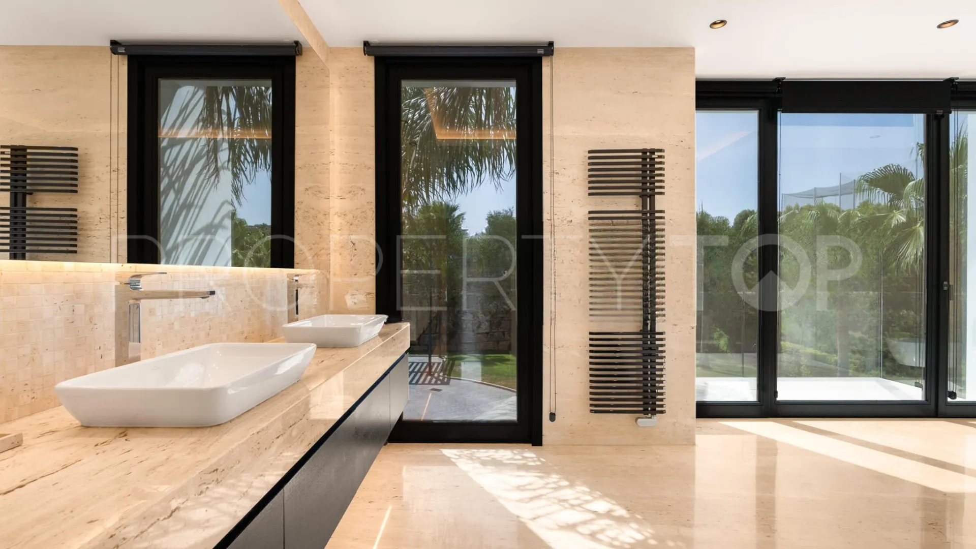 Comprar villa en Benahavis de 6 dormitorios