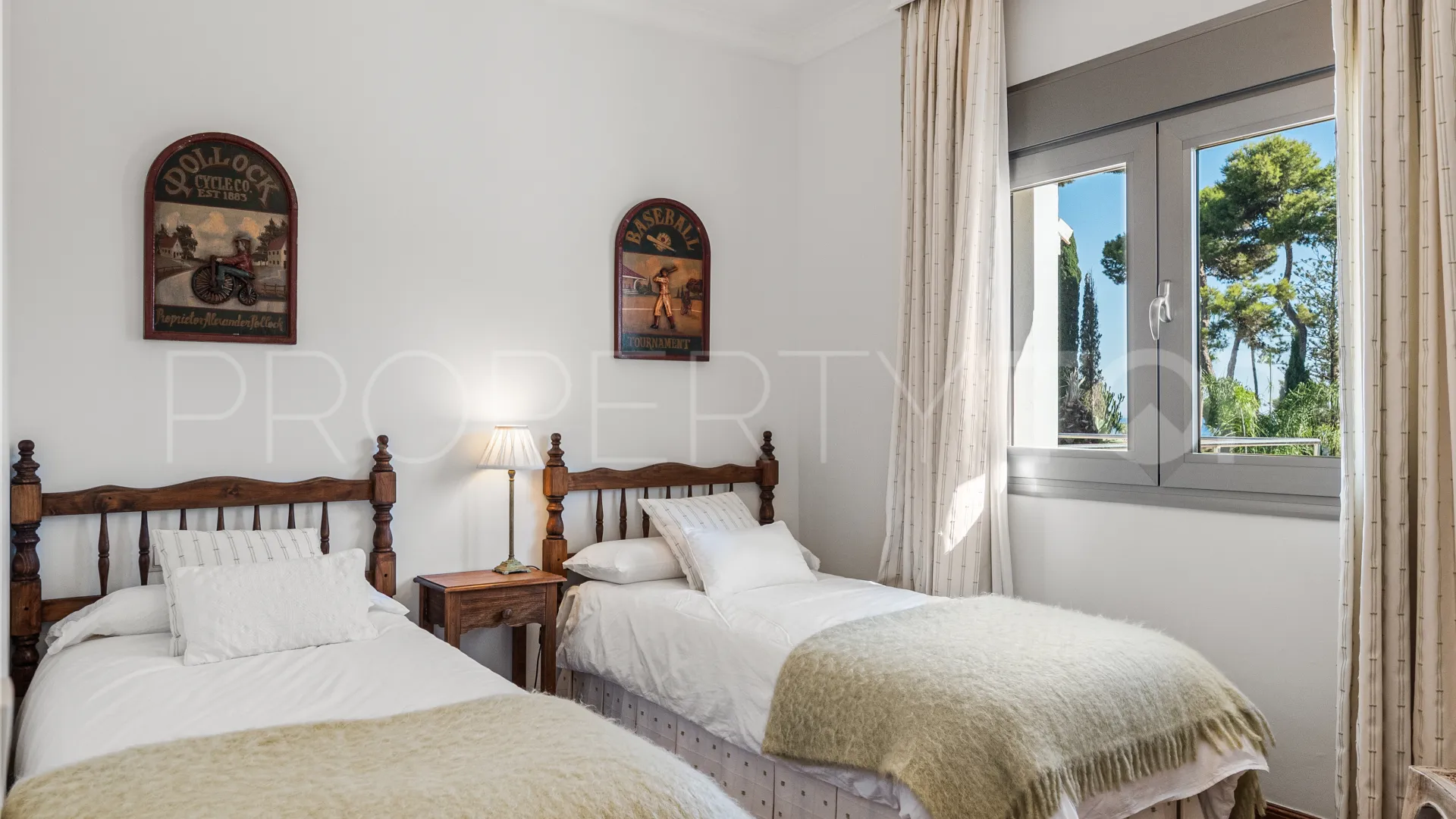 Villa con 5 dormitorios a la venta en Los Monteros Playa