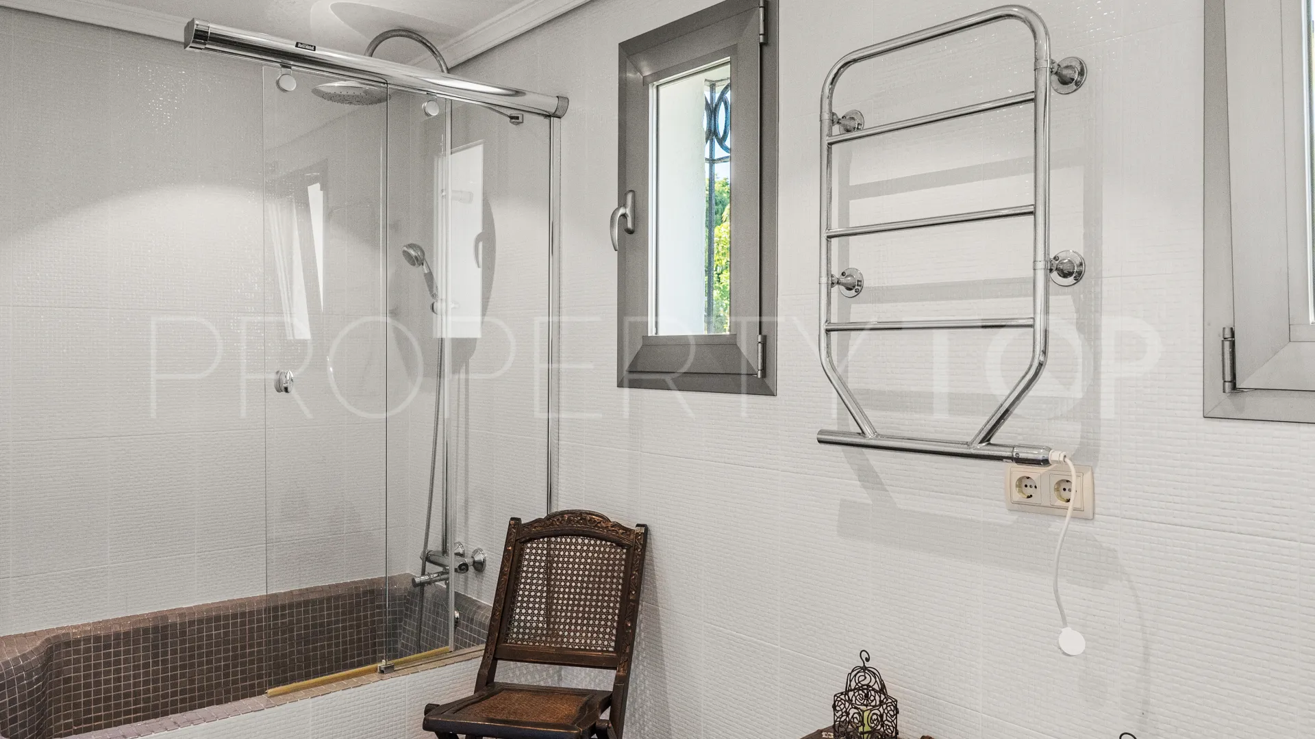 Villa con 5 dormitorios a la venta en Los Monteros Playa