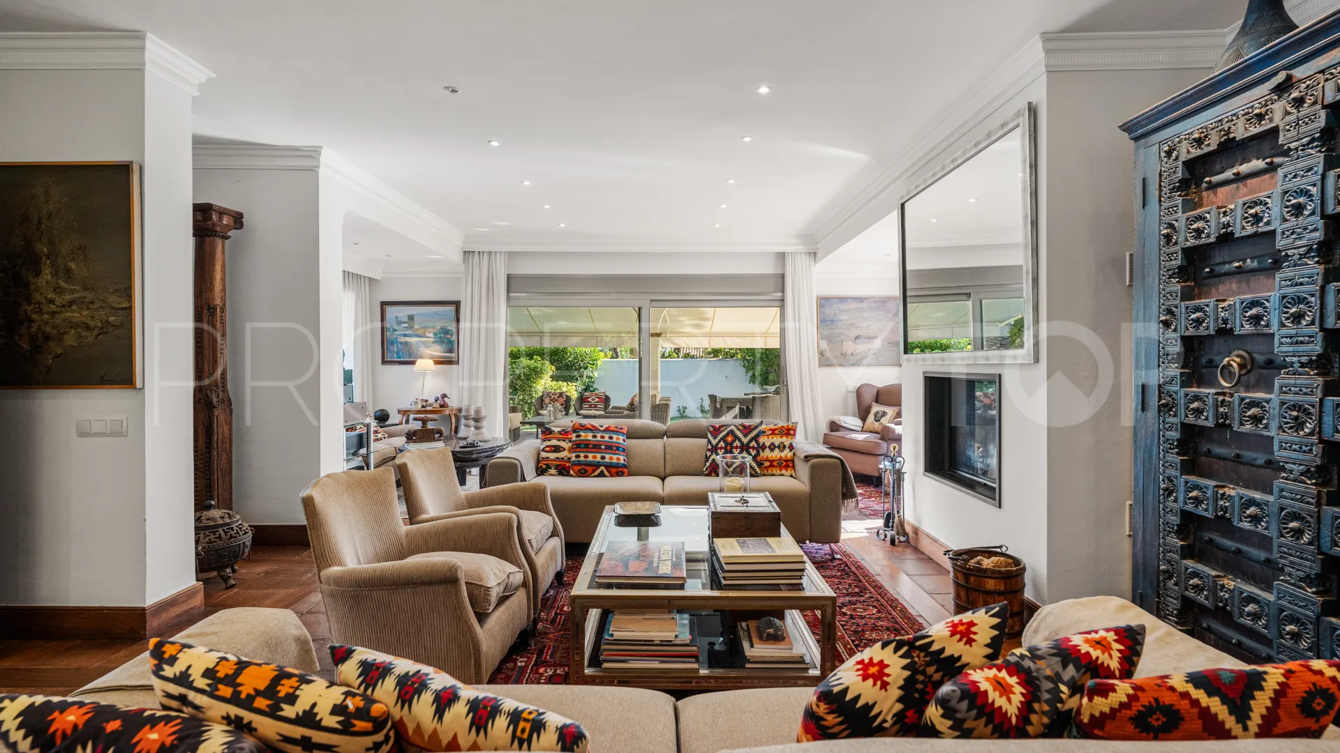 Villa con 5 dormitorios a la venta en Los Monteros Playa