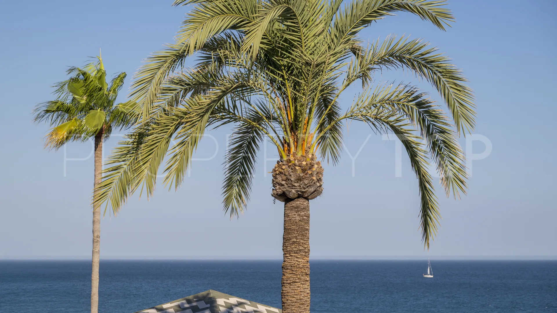 Estepona, atico duplex con 3 dormitorios en venta